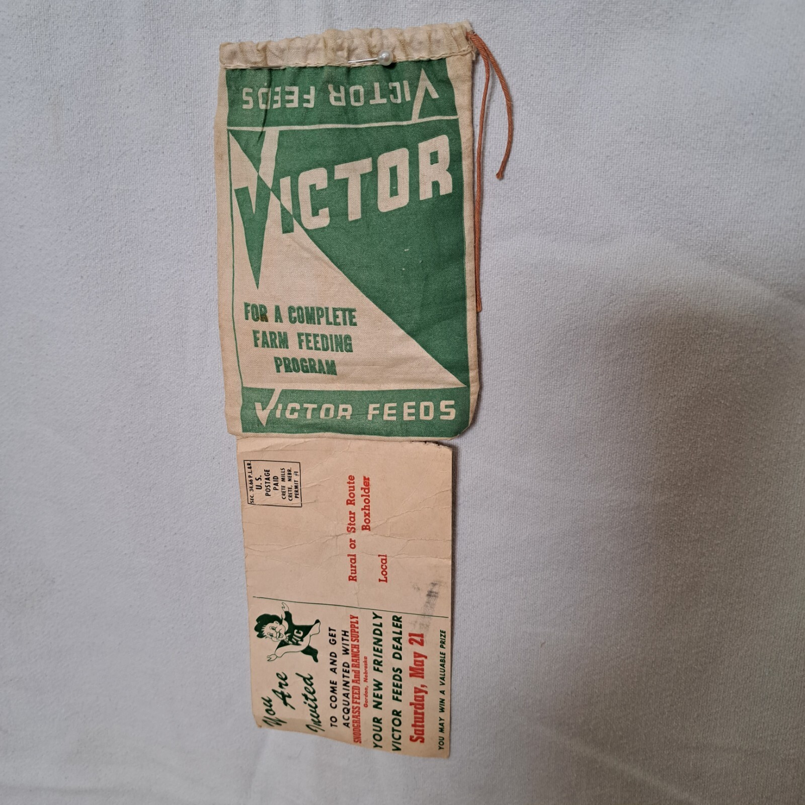 SNODGRASS FEED & RANCH SUPPLY Gordon, Nebraska VICTOR FEEDS DEALER Bag Postcard