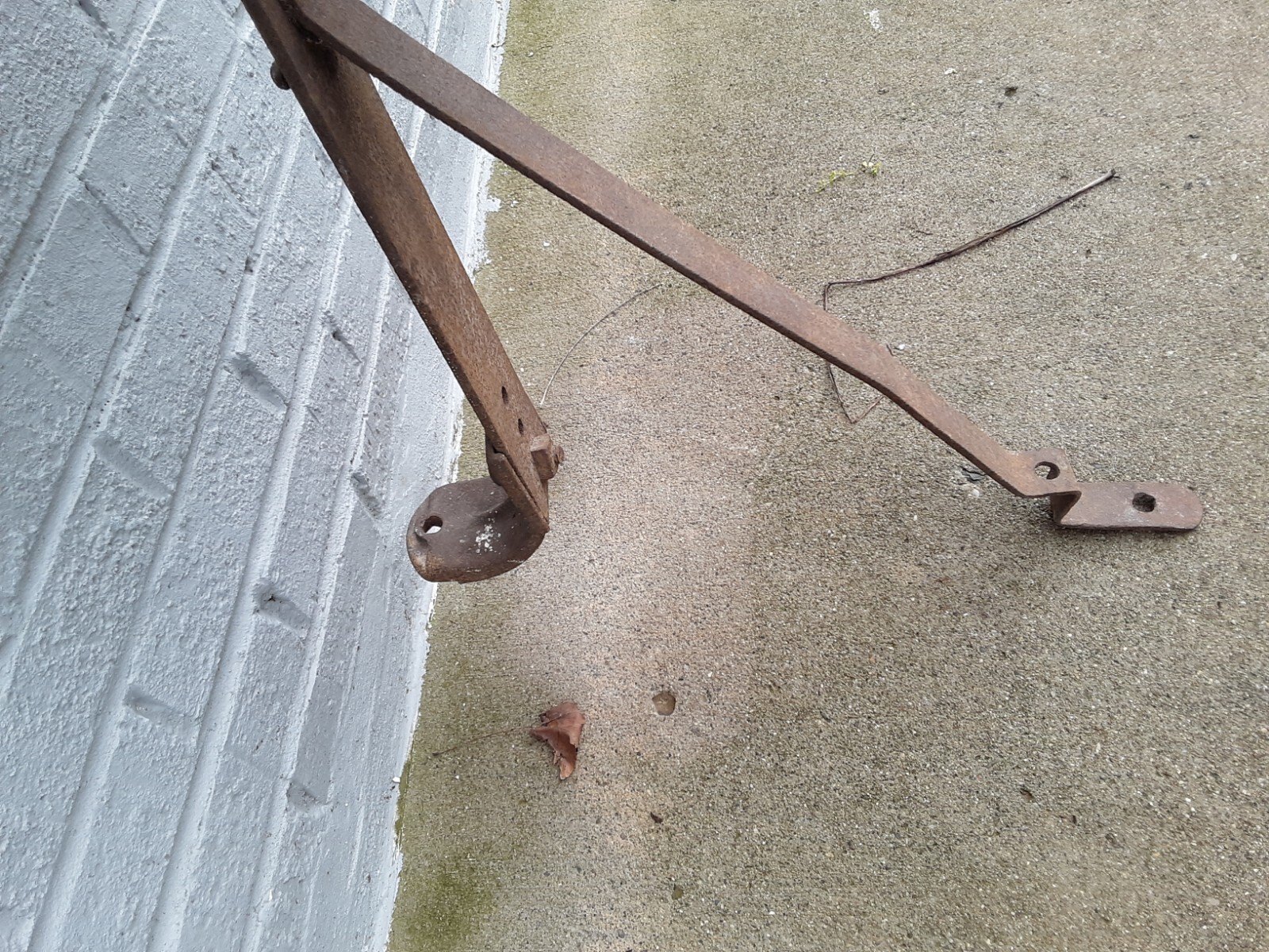 Antique Whitely Cast Iron Farm Tractor seat with original Assembly Post bracket