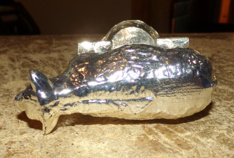 vintage heavy metal silver color shorthorn cow trophy top in nice shape used