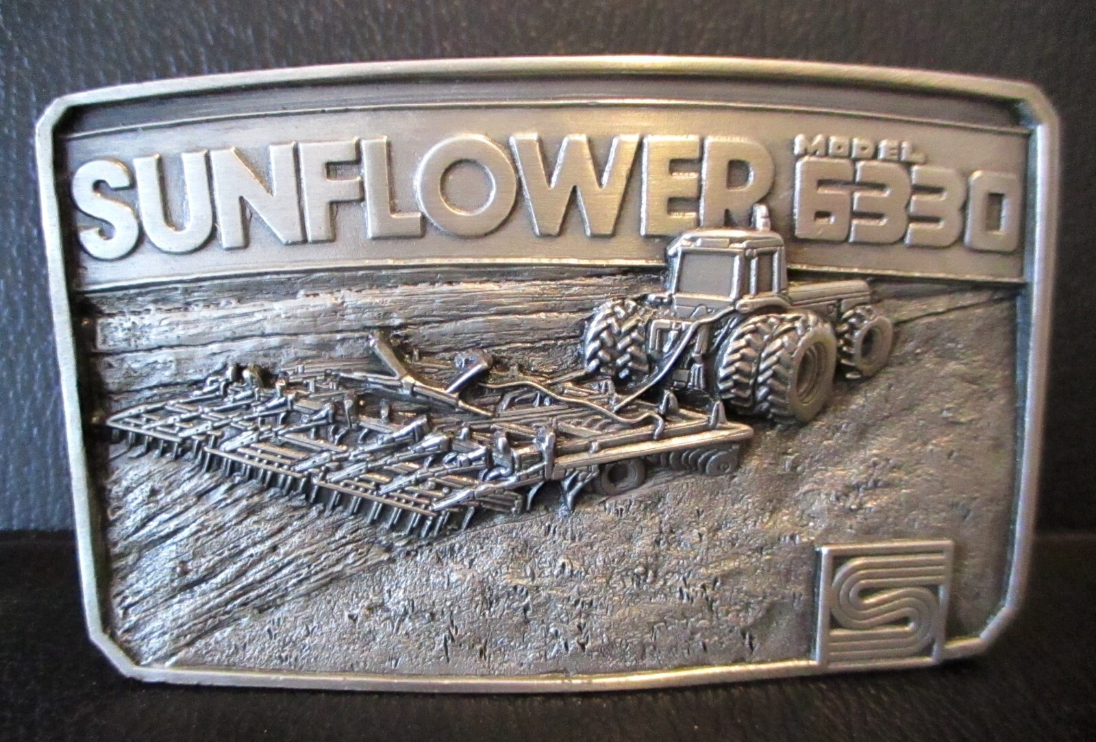 Sunflower Tillage 6330 Land Finisher Pewter Belt Buckle 1984 Limited Edition 342