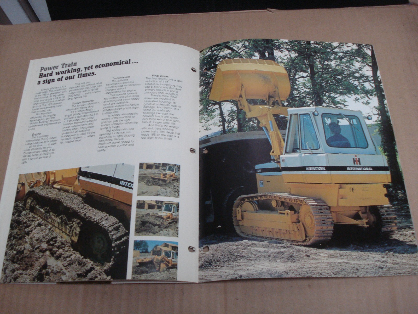 International 165 Crawler Loader Brochure