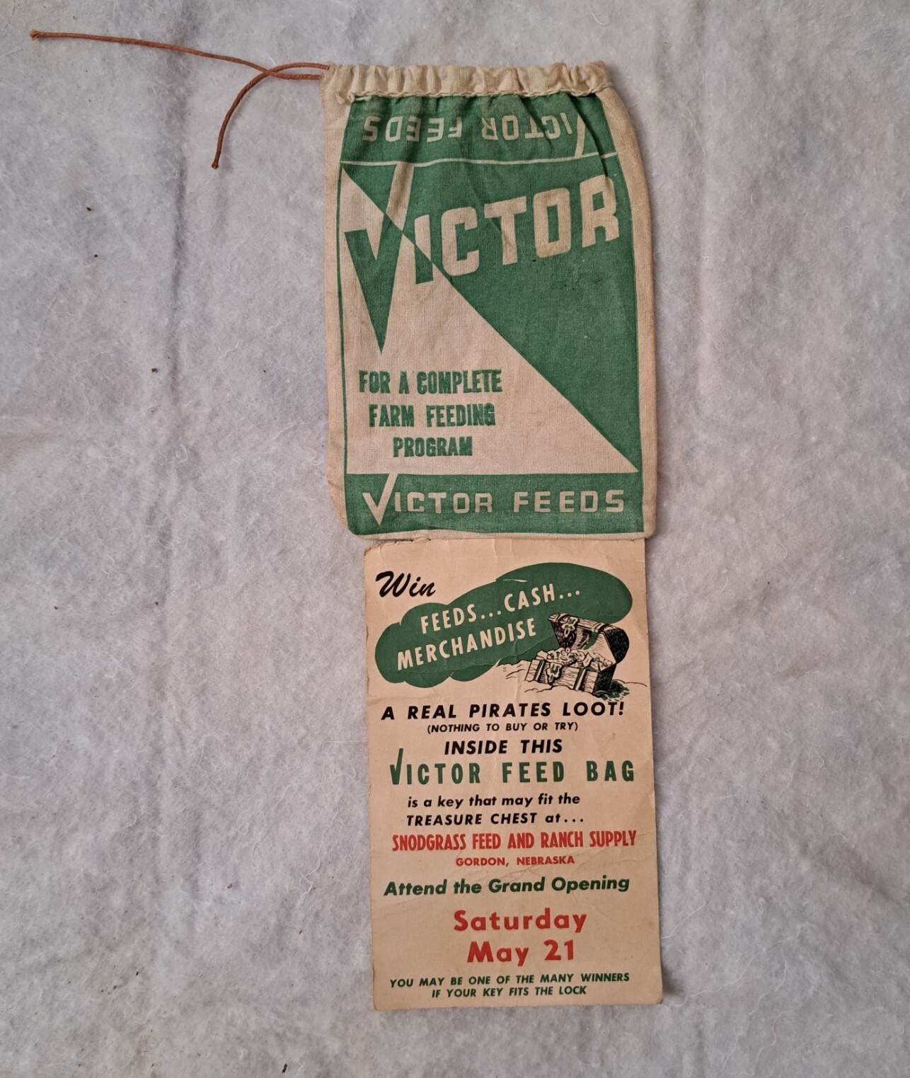 SNODGRASS FEED & RANCH SUPPLY Gordon, Nebraska VICTOR FEEDS DEALER Bag Postcard