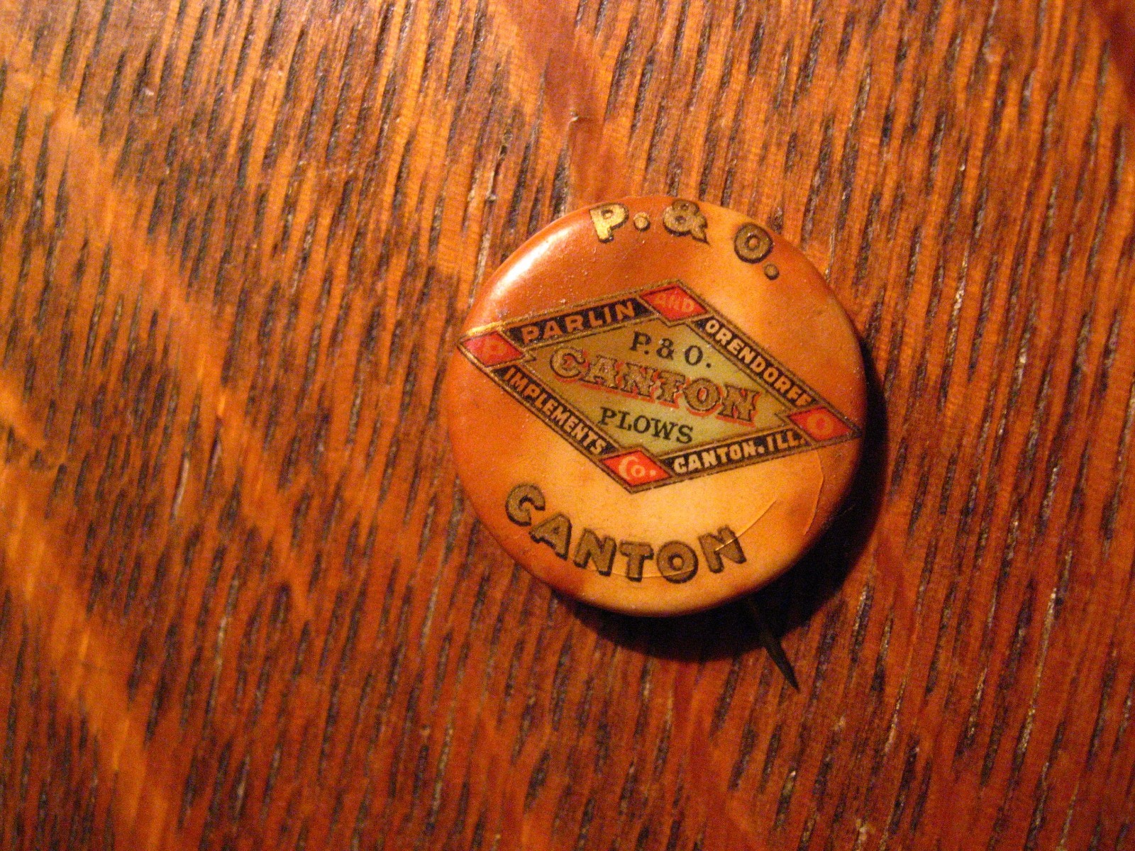 P&O Plows Lapel Pin – Vintage Parlin And Orendorff Canton Illinois USA Button