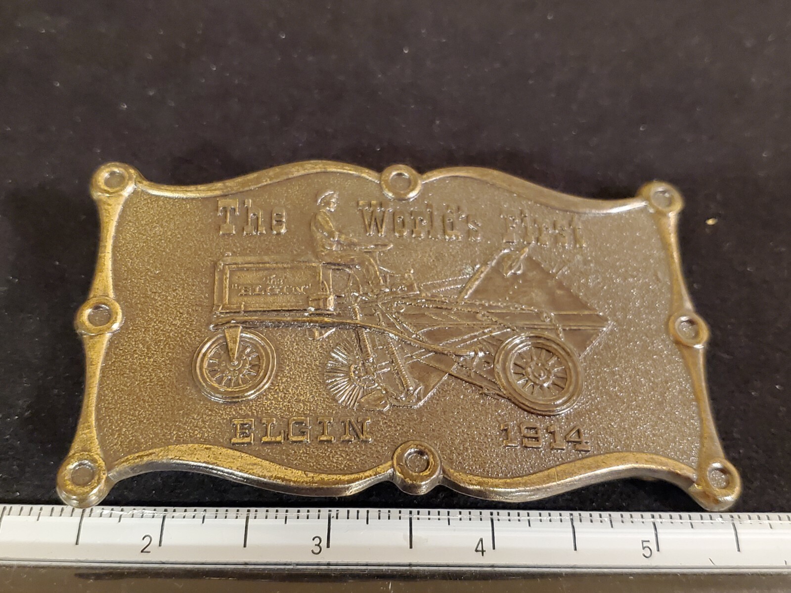 1914 Elgin Street Sweeper « The World&rsquo;s First » Brass Belt Buckle Davenport, Iowa