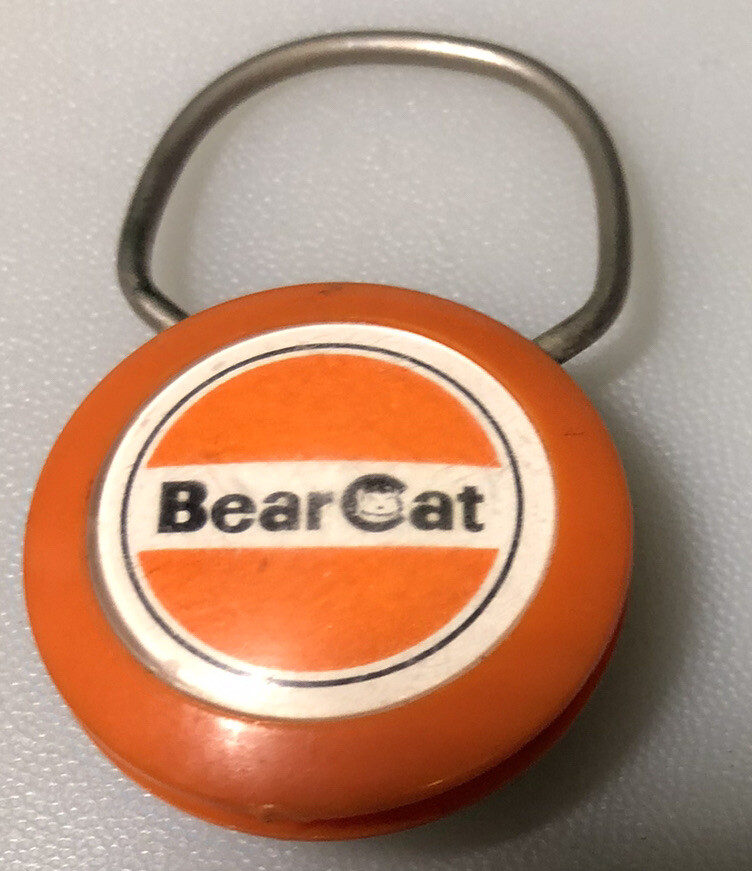 Hastings Nebraska Western Land Roller Co Bearcat Ag Farming Vintage Keychain