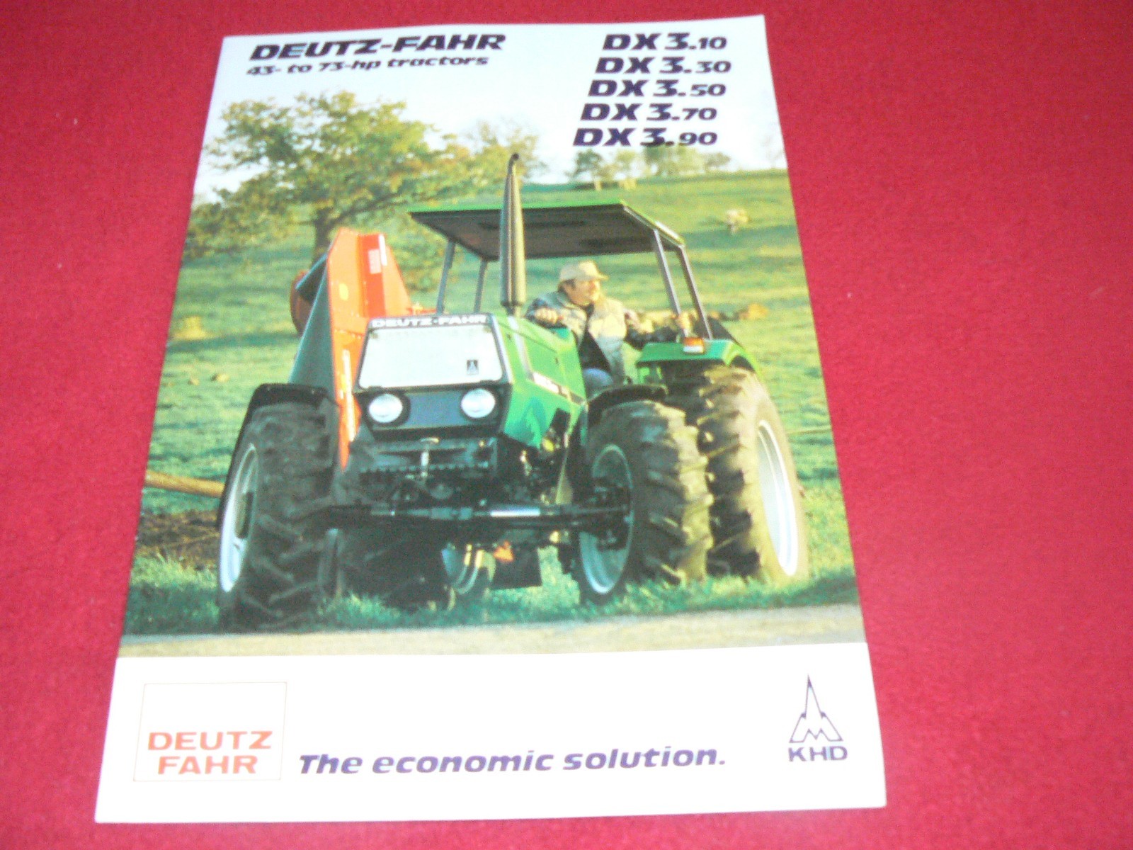 Deutz Fahr DX 3.10 DX 3.30 DX 3.50 DX 3.70 DX 3.90 Tractor Dealer&rsquo;s Brochure 85