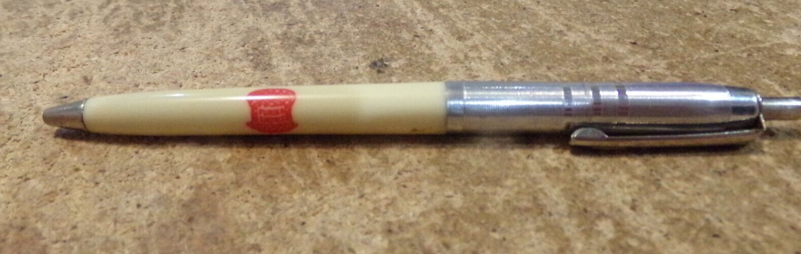 vintage C.H. Strong elevator nachusa,il. pen in good shape used