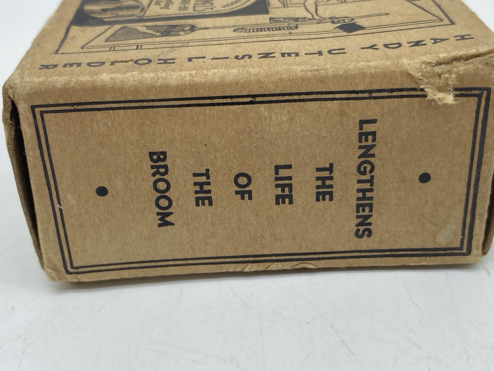 VTH Handy Broom & Utensil Holder w Original Box Minneapolis Moline Tractor
