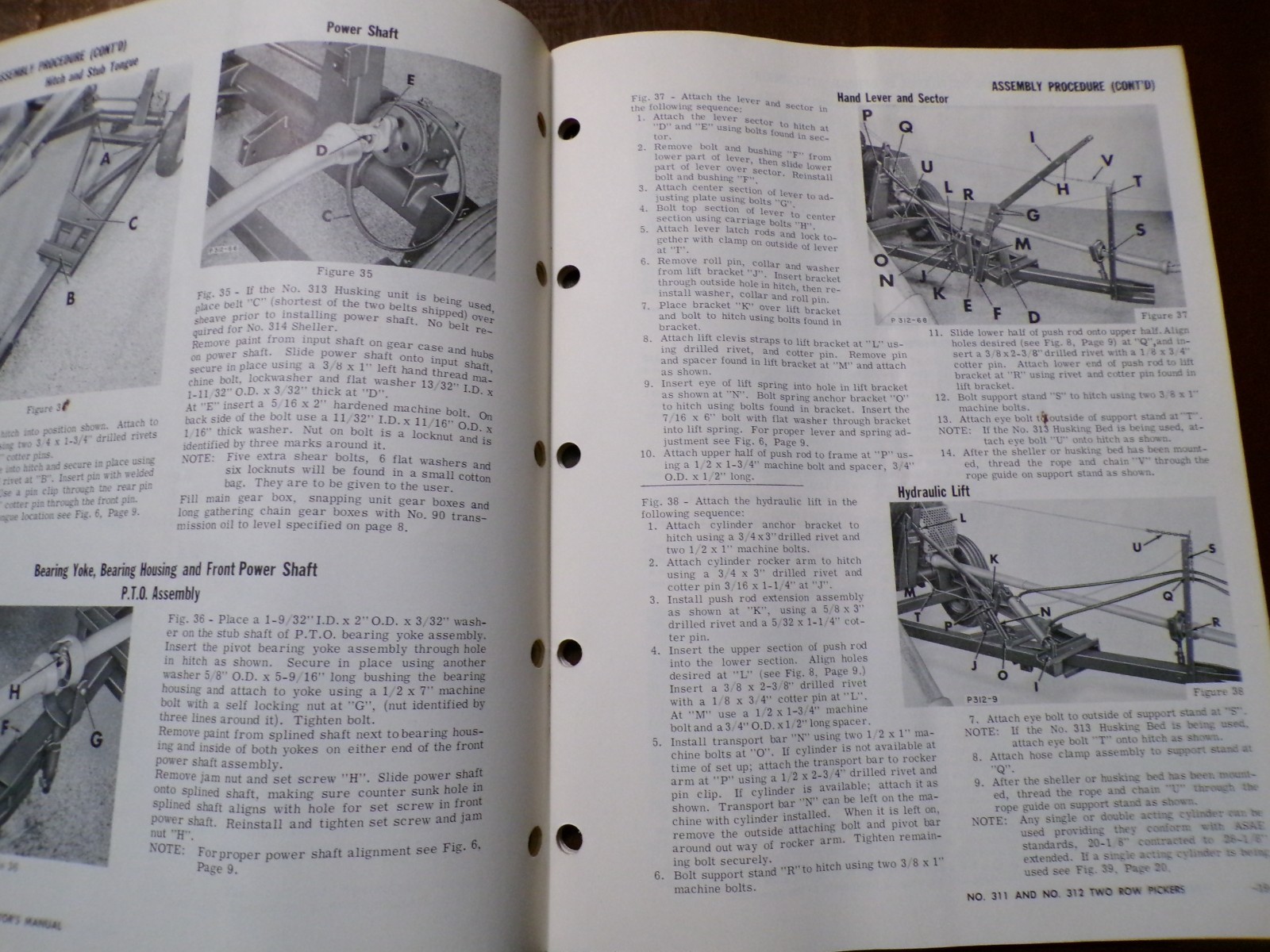 New Idea No 311 & 312 Two-Row Pull-Type Pickers Op&rsquo;s Manual, 313 Husking Unit