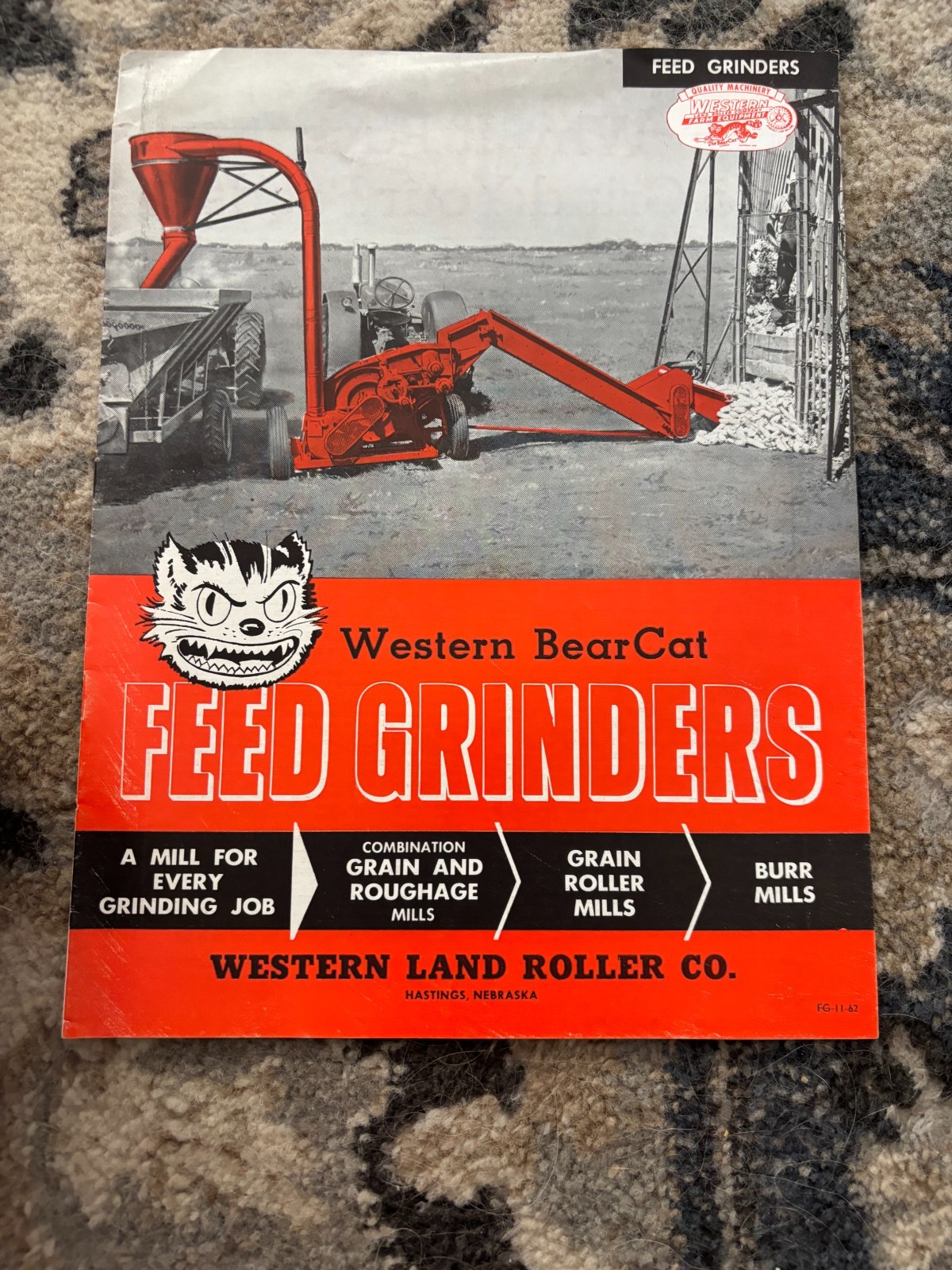 Western BearCat Feed Grinders Brochure FCCA25