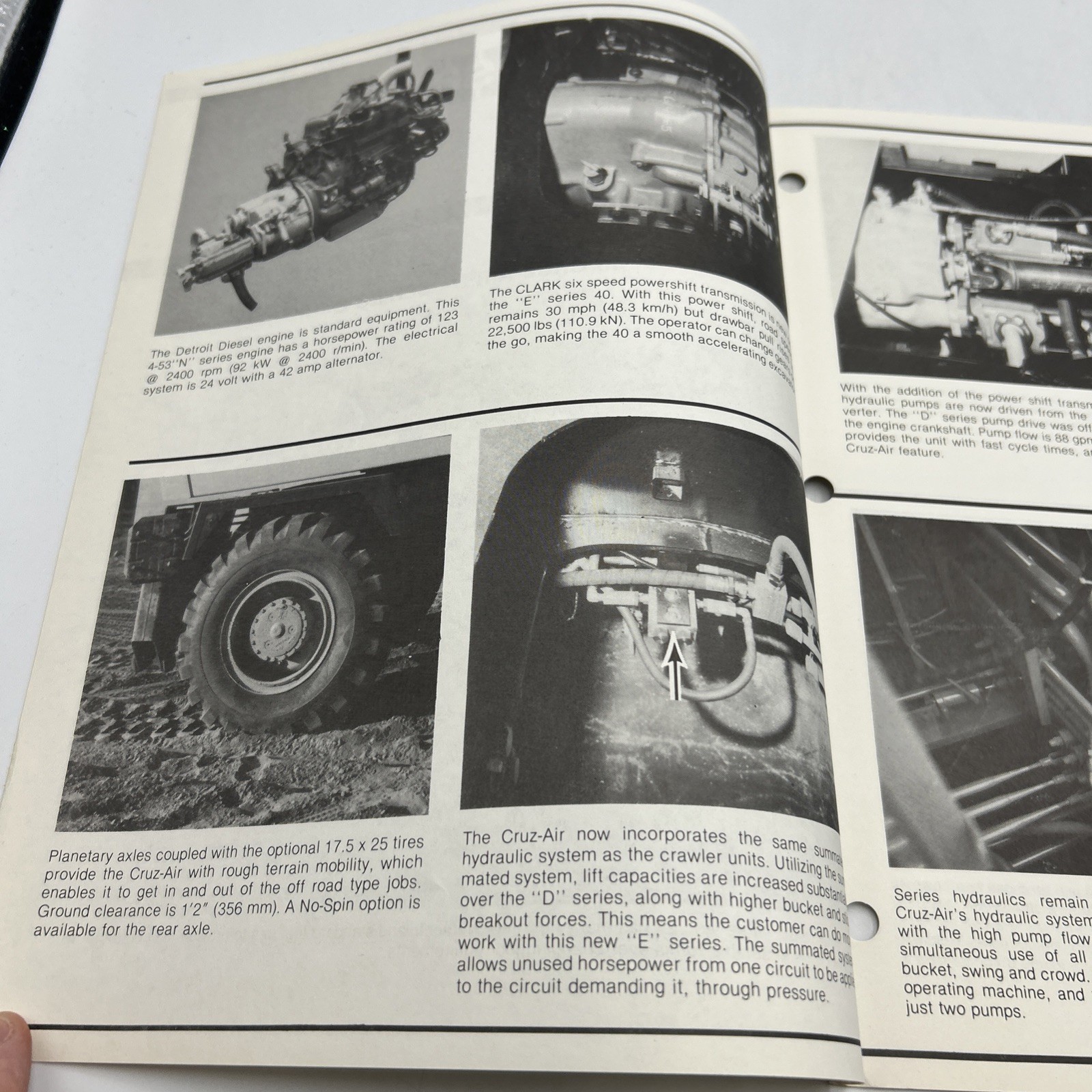 Case Product News Excavators 40 Cruz-Air Series E March, 1982 Brochure