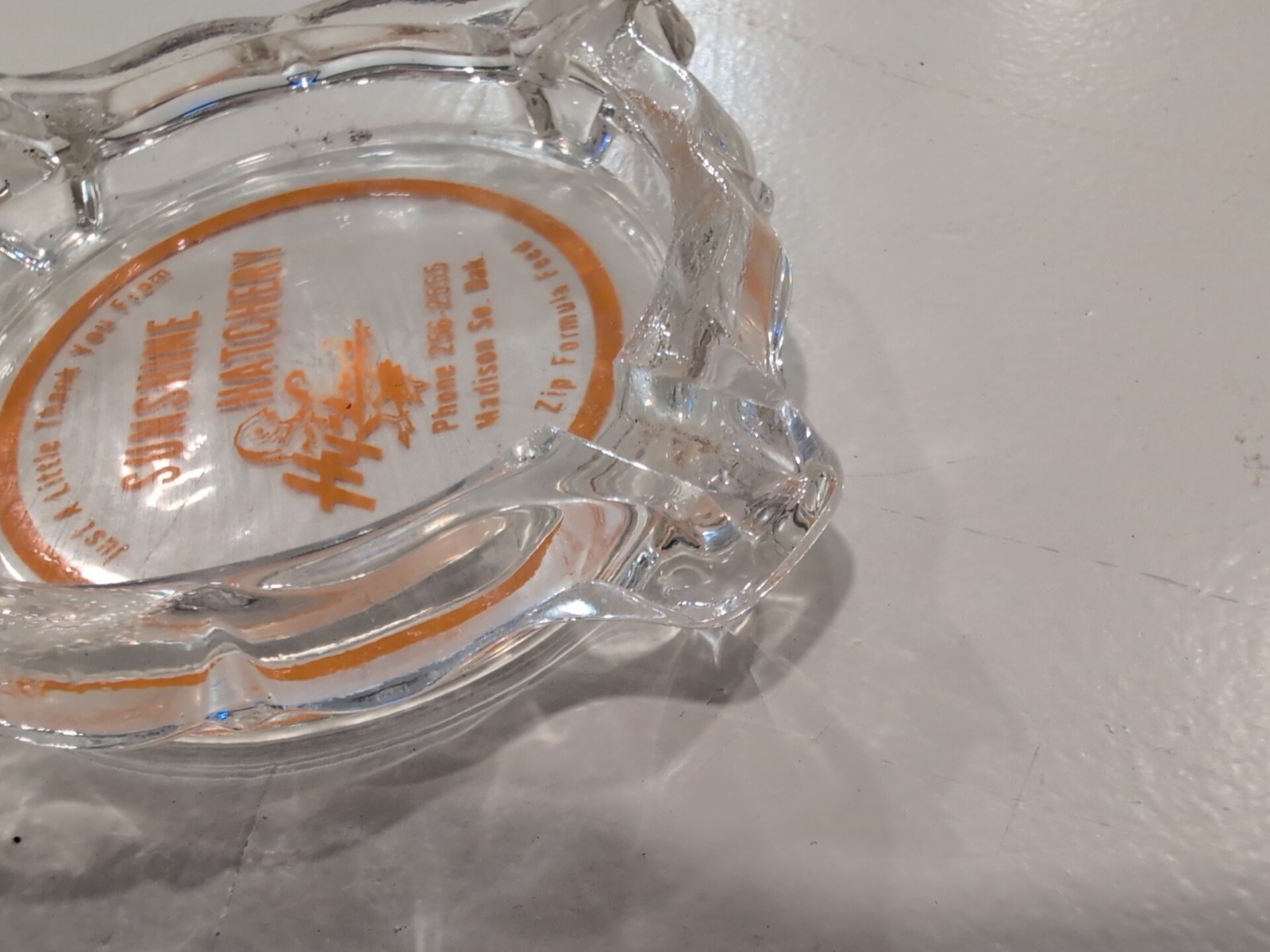 Vtg Sunshine Hatchery Glass Ashtray Madison South Dakota Zip Feed Hy-Line