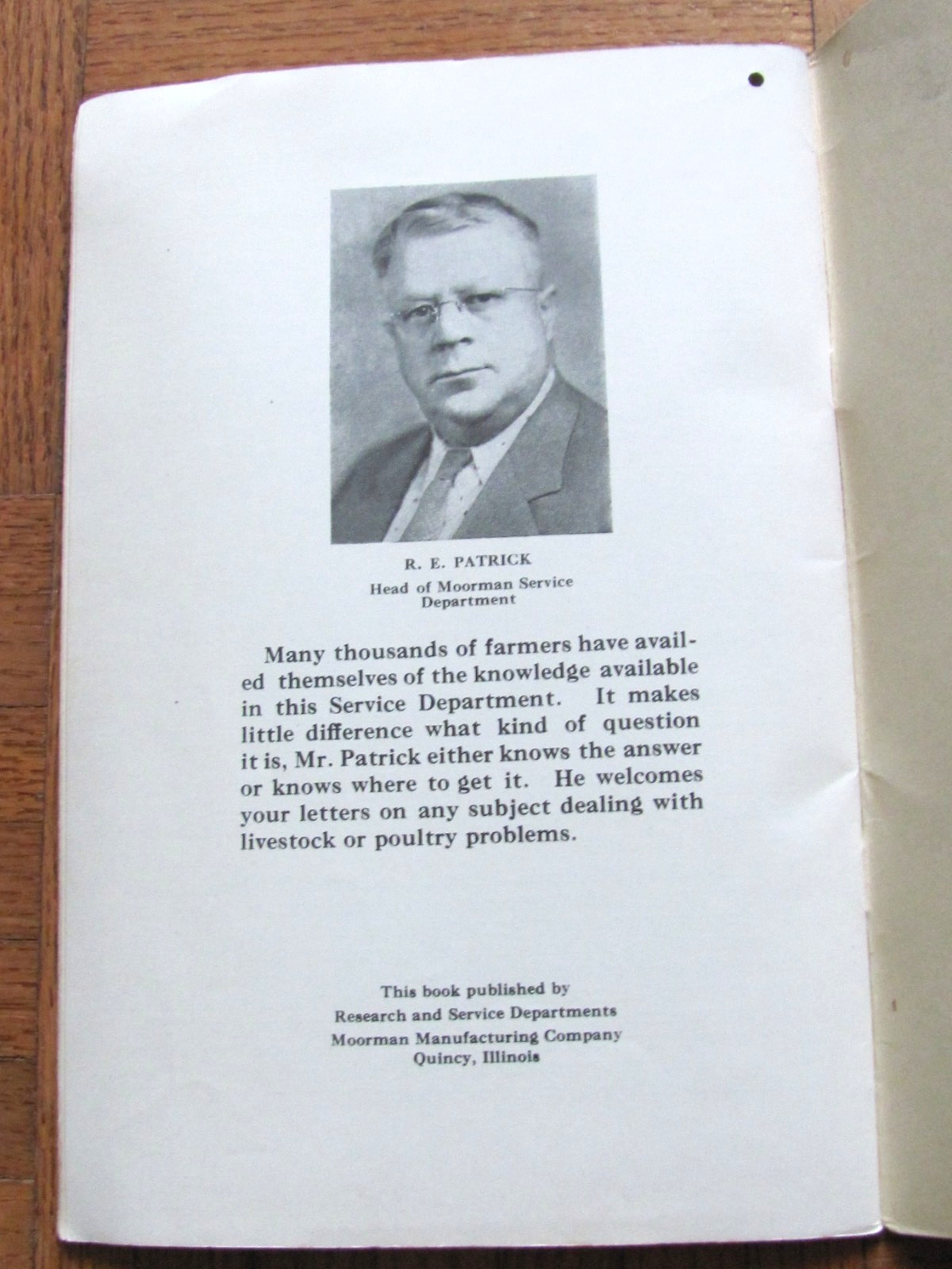1937 MOORMAN MFG CO QUINCY BOOKLET BIG PAY FROM POULTRY FARM CHICKEN CARE INFO