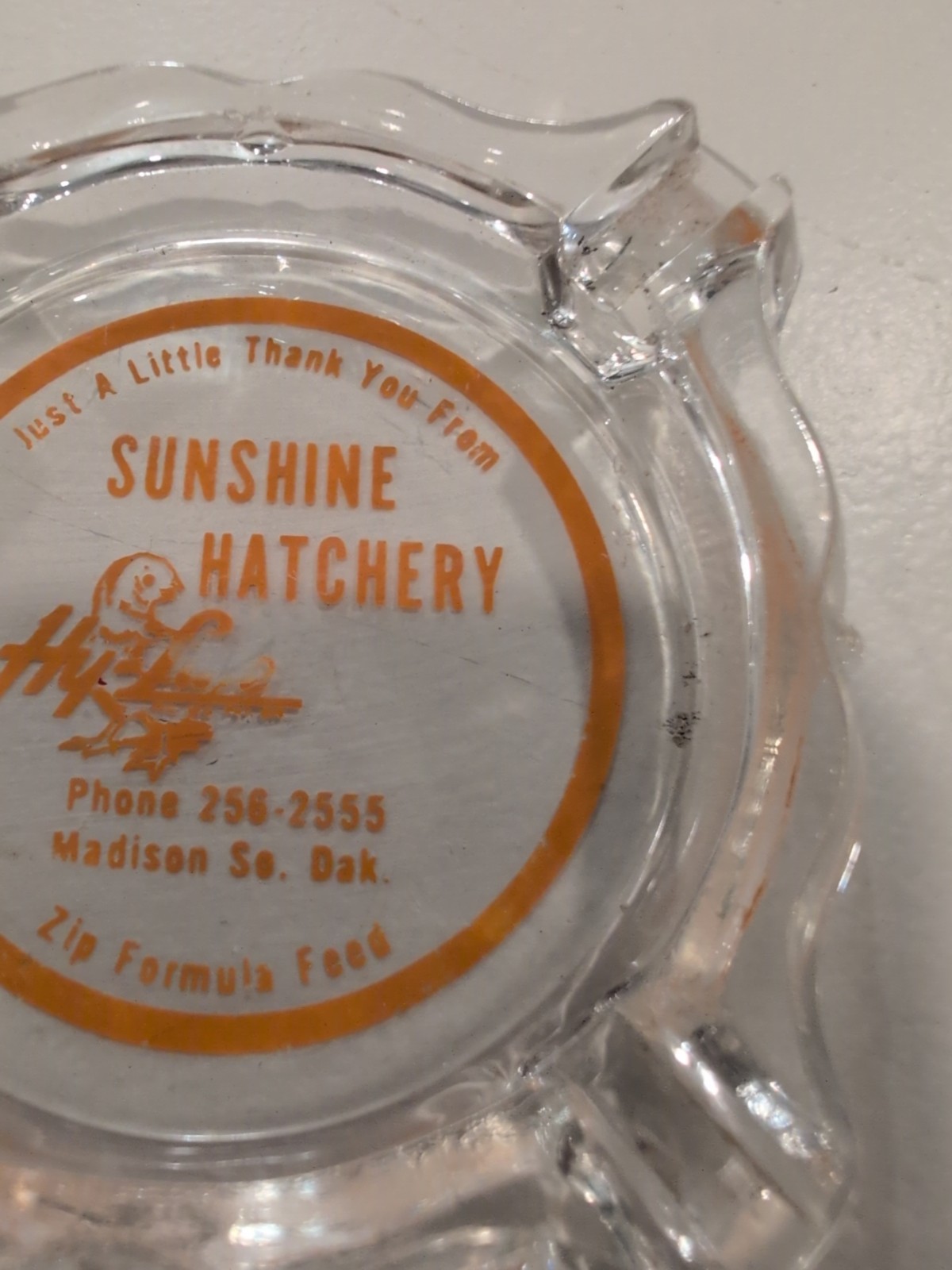 Vtg Sunshine Hatchery Glass Ashtray Madison South Dakota Zip Feed Hy-Line