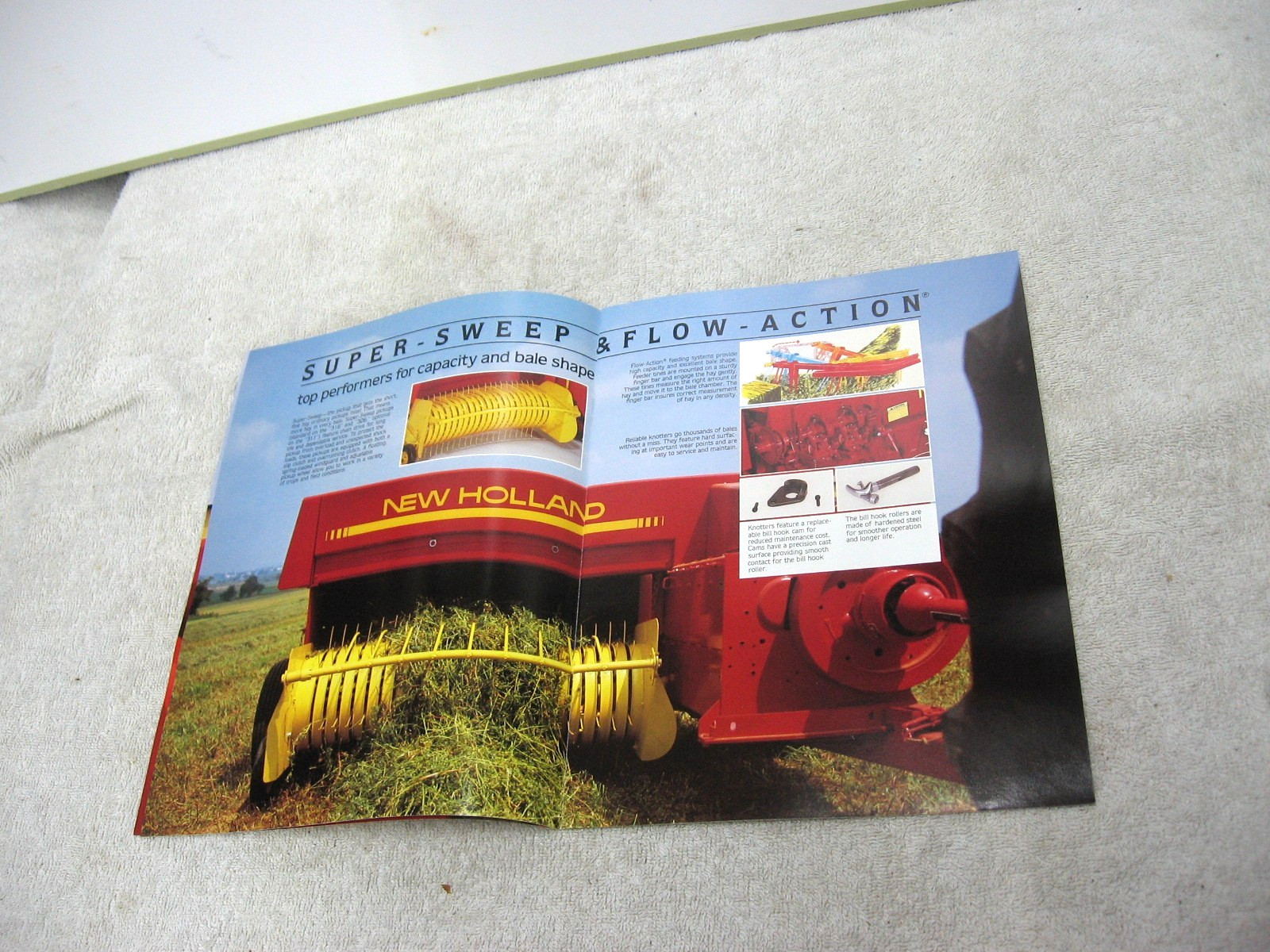 VINTAGE 1985 FORD NEW HOLLAND TRACTOR BALER BALERS BROCHURE 311 316 326