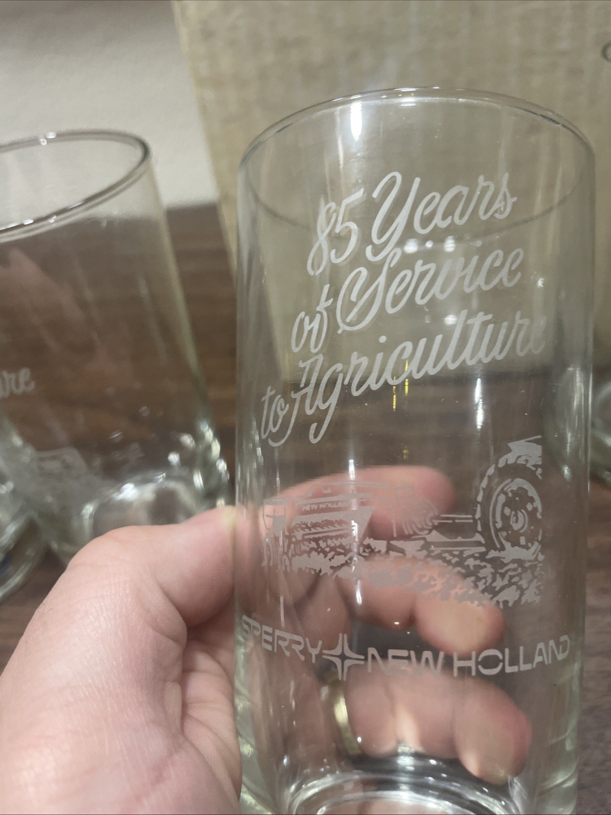 SET OF (8) SPERRY NEW HOLLAND 85TH ANNIVERSARY 1980 DRINKING GLASSES