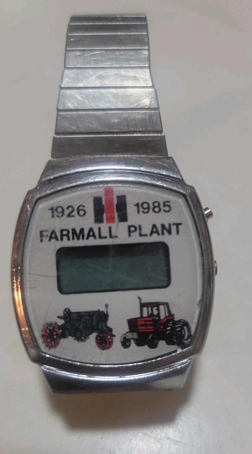 Vintage Farmall Tractor Plant Watch Vintage Commemorative 1926 -1985 Rare Item