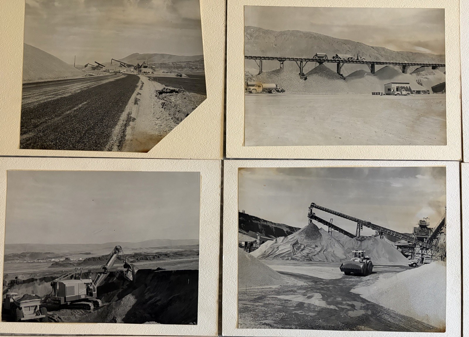 24 VINTAGE PHOTOS MINING INDUSTRIAL SITE MANITOWOC CATERPILLAR EQUIPMENT AT WORK