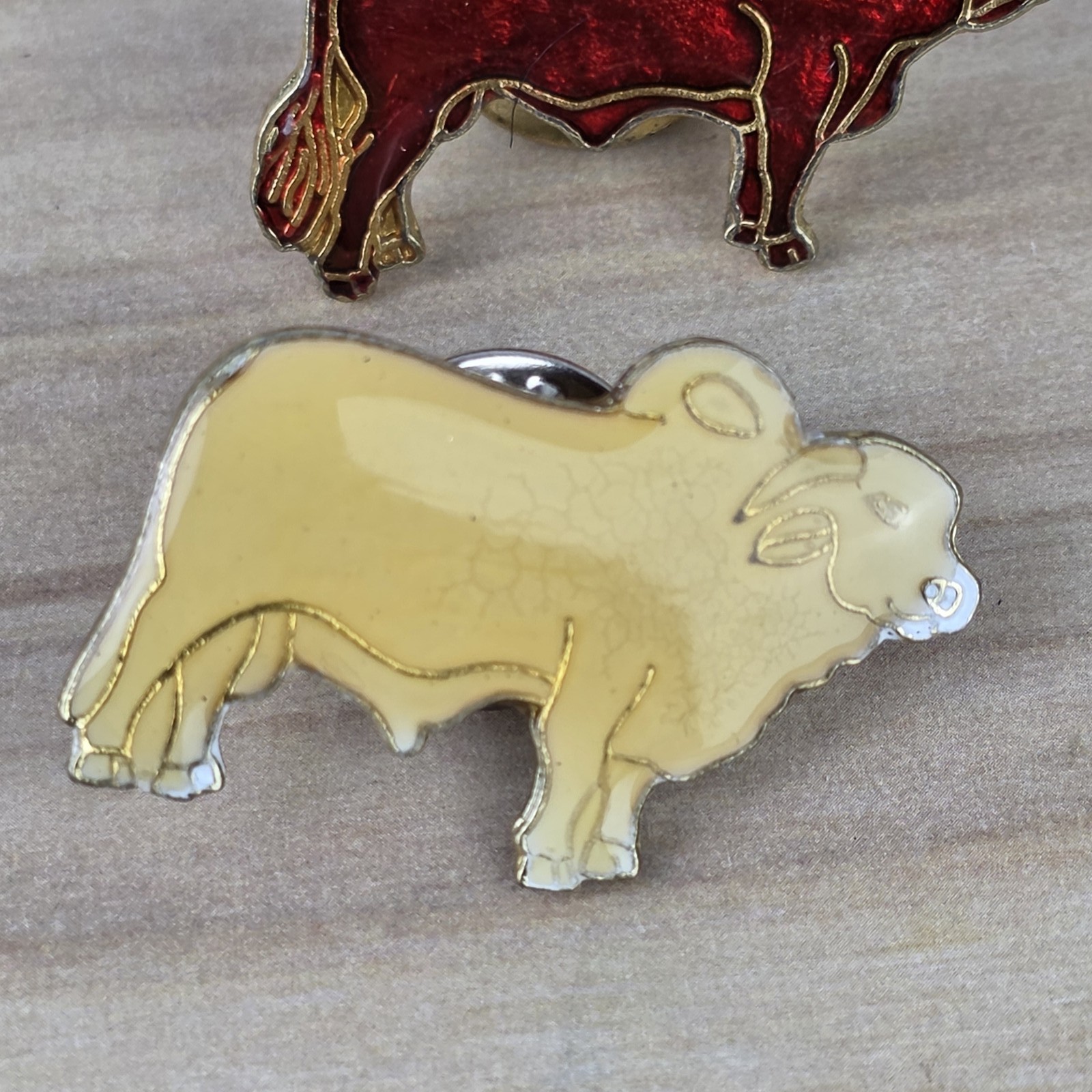 Vintage Cattle Breed Bull Cow Lapel Pins Lot of 3 Enamel Advertising Agriculture