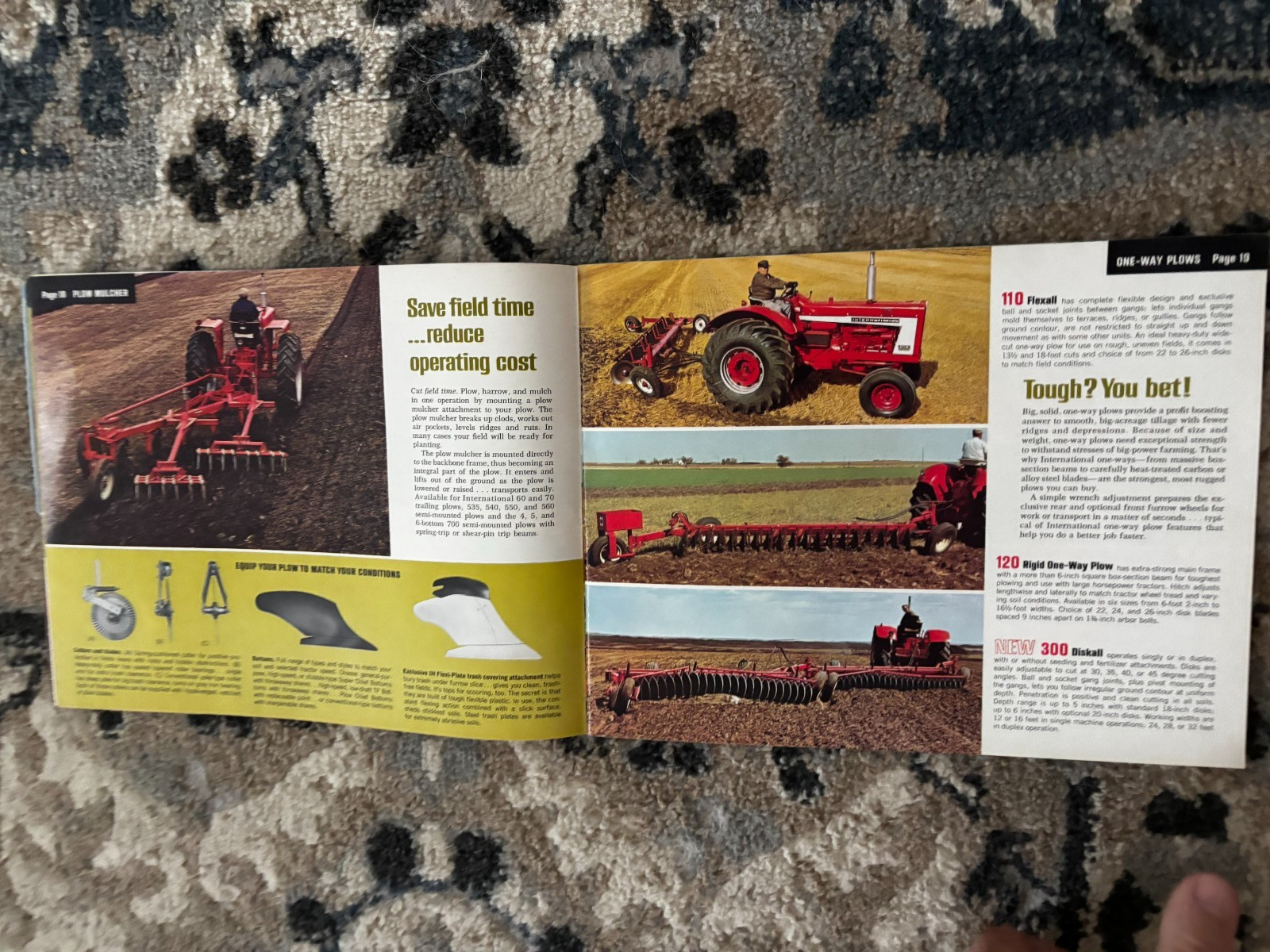 International Harvester Buyers Guide For Spring 1968 Brochure DCPA26