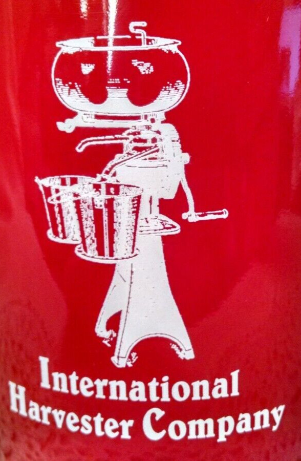 INTERNATIONAL HARVESTER MUG STEAM THRESHERS REUNION 1998 EXPO ROLLAG MINNESOTA.