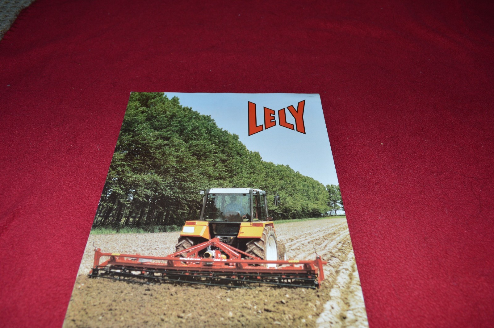 Lely Roterra 44 Series Dealer&rsquo;s Brochure LCOH