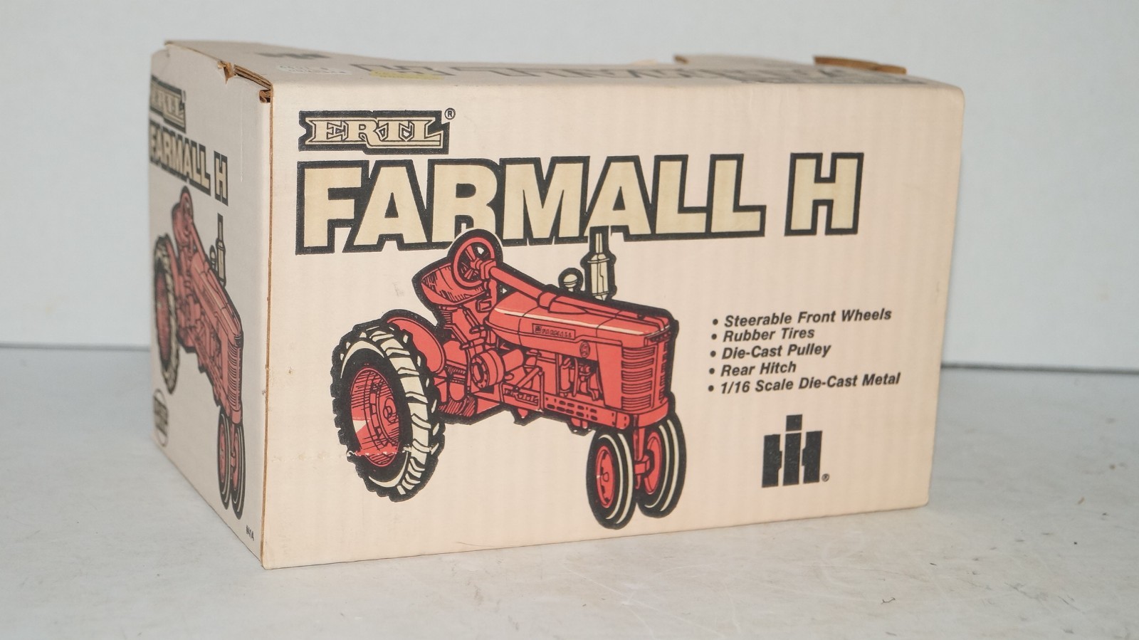 Ertl FARMALL H Diecast Metal Farm Tractor 1/16 Scale USA – NEW IN BOX Dated 1986