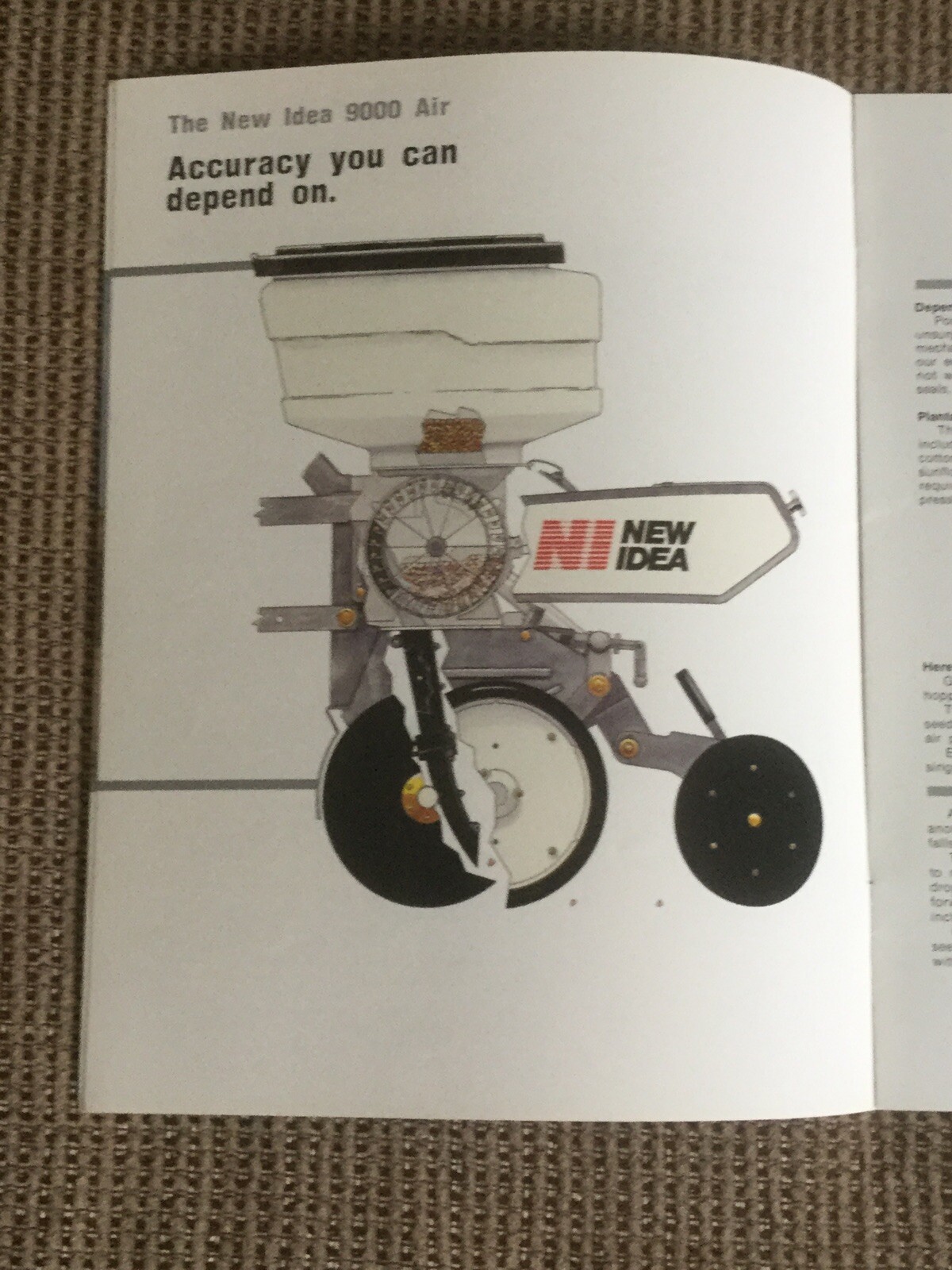 NEW IDEA 9000 AIR SERIES PLANTERS 12 PAGES 1990 Sales Brochure
