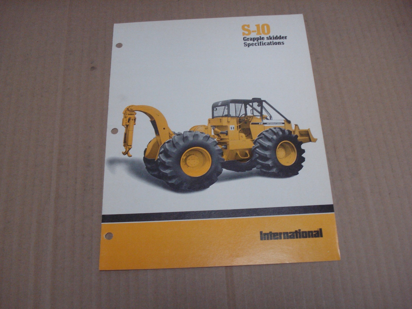 International S-10 Grapple Skidder Specifications Brochure 1979