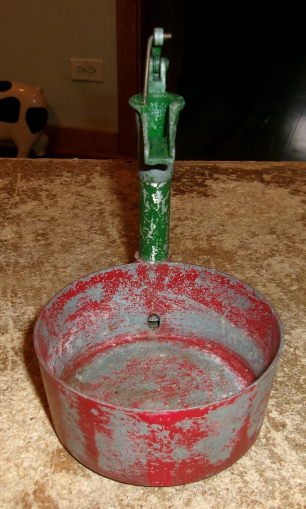 vintage metal water hand pump + tank toy in good shape used