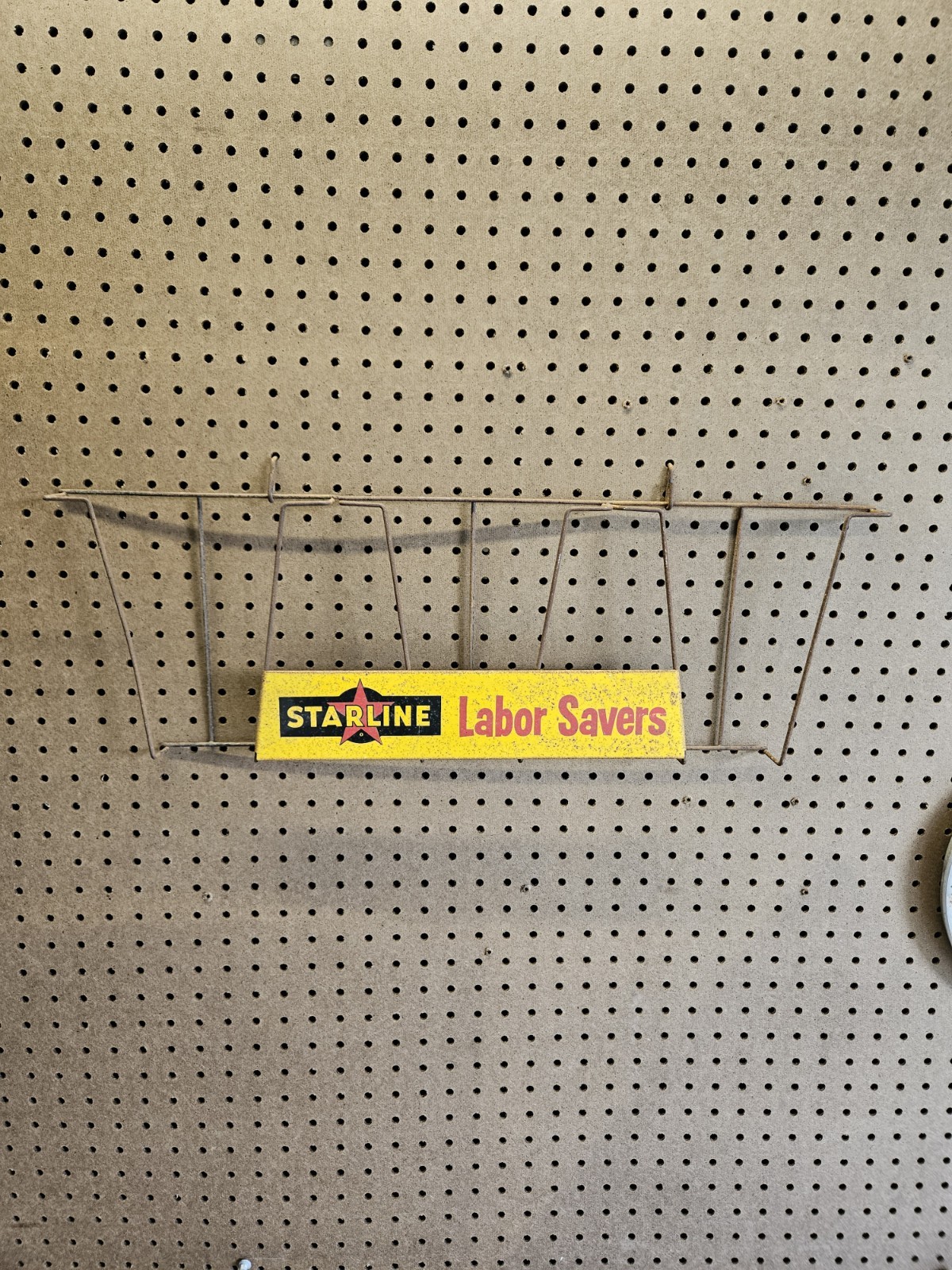 Starline Labor Saver Metal Pegboard Display Arm Hook w/Sign Plate barn cleaner