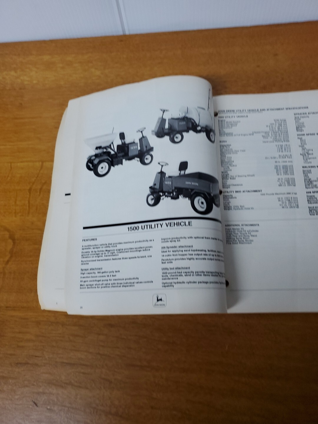 John Deere Golf & Turf Equipment Purchasing Guide, Brochure 118 Pages 8⅓ × 10¾ »