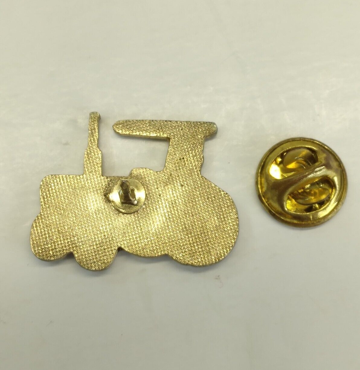 Vintage Green Farming Tractor Metal 1 Inch Lapel Pin Collectible