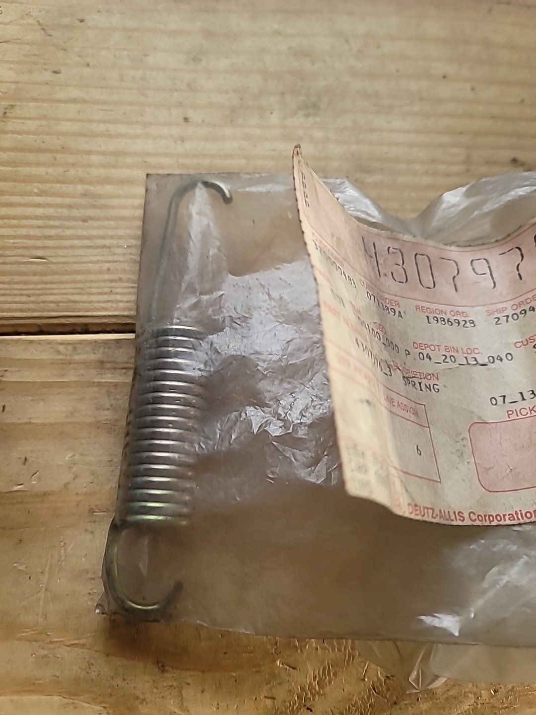 Deutz-Allis oem # 4307976 spring new 4307976ct No