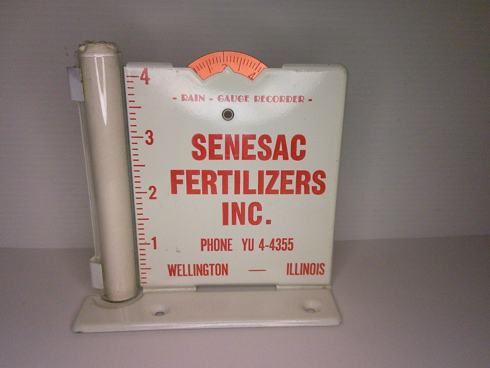 Metal outdoor advertising rain gauge w/ inst. Senesac Inc. Wellington, Ill. Z150