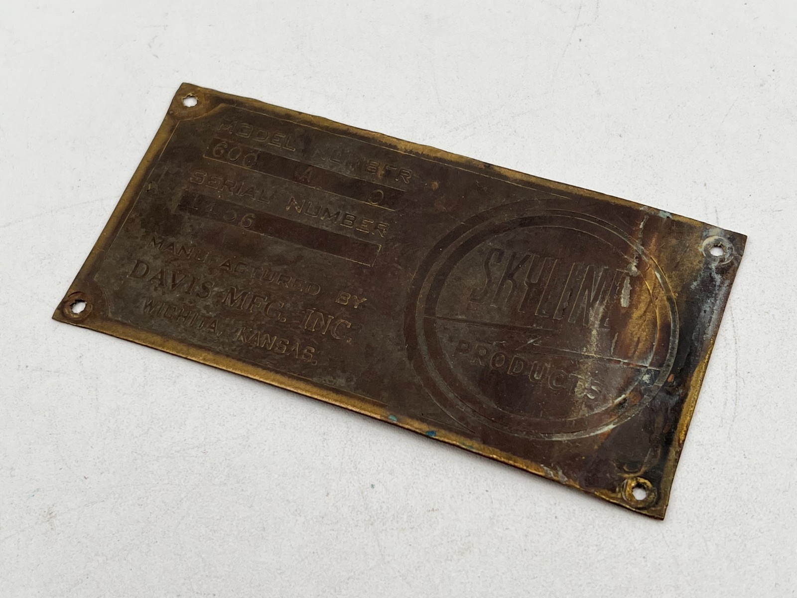 Vintage Davis Mfg. Inc. Wichita, Kansas KS Skyline Products Brass Tag / Plate