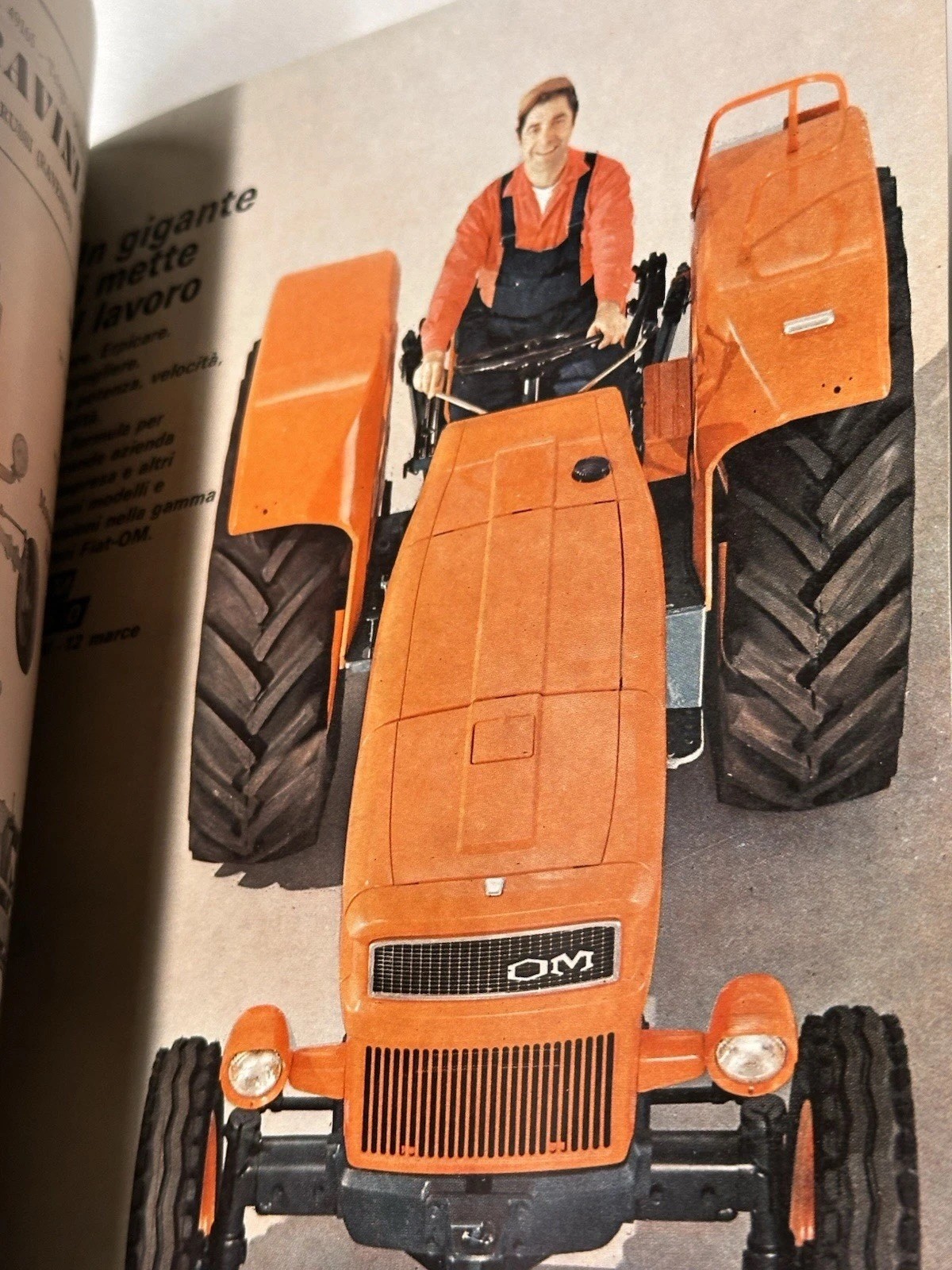 Landini C3200 Crawler Tractor Minicingolata VTG Italian Sales Brochure Poster!