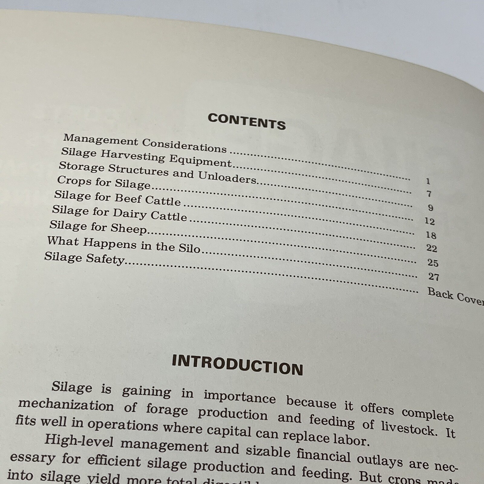 1972 Silage Production & Use Equipment Feeding Iowa State Informational Booklet