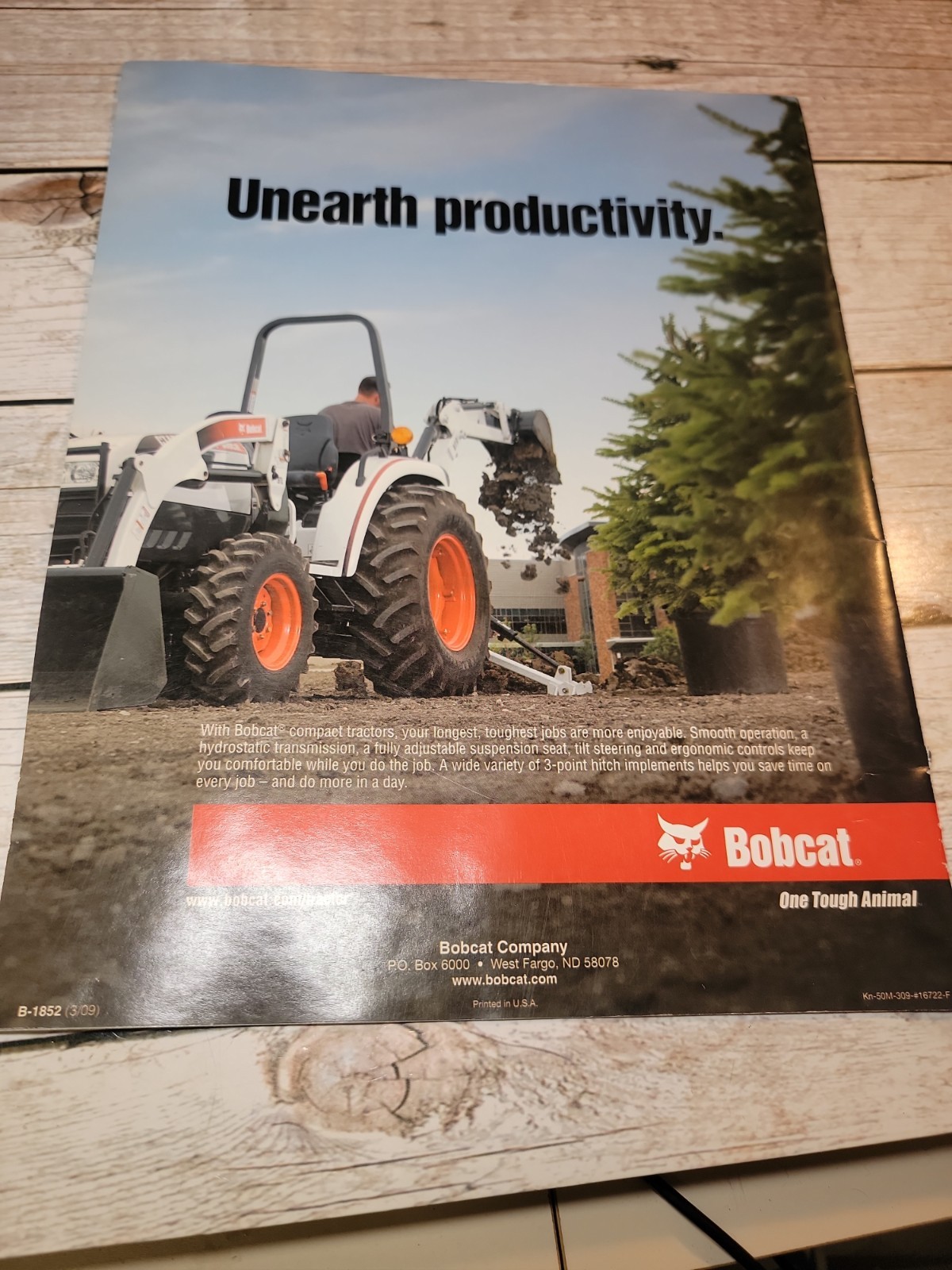 Bobcat CT120 Through CT450 Compact Tractors Brochure 20 Page Good