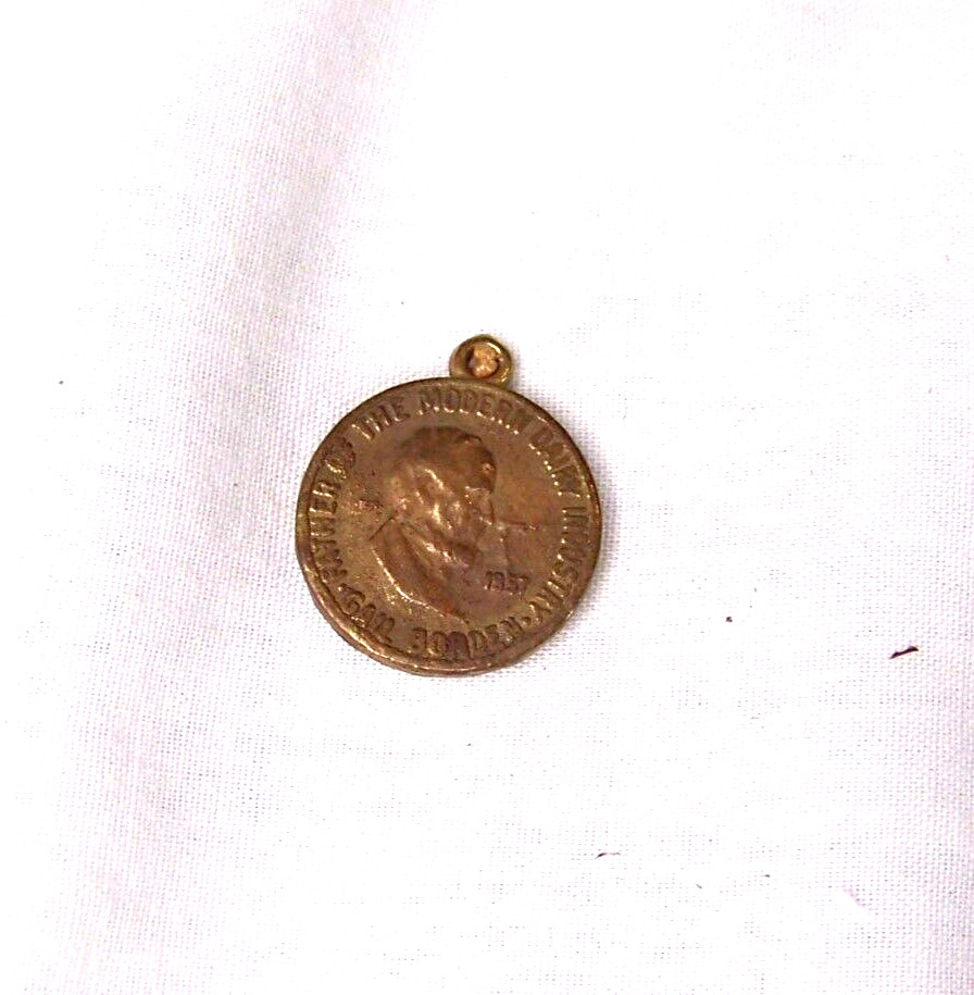 1957 BORDEN&rsquo;S DAIRY SECOND HUNDRED YEARS PENDANT GAIL BORDEN TOKEN