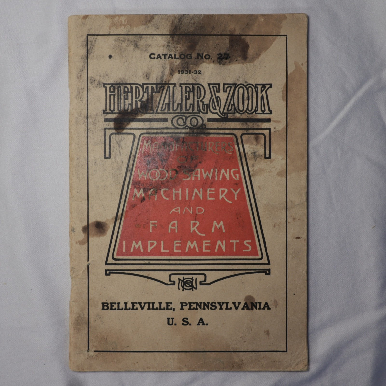 1931-1932 Hertzler & Zook Wood Sawing Machines Farm Tractor Implements Catalog