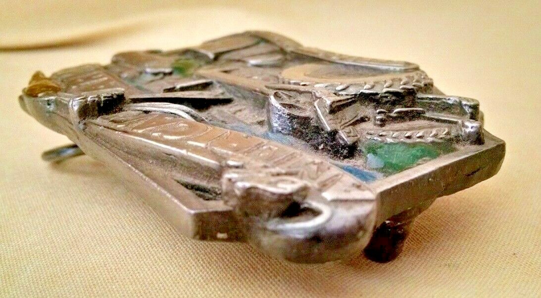American Farmer Belt Buckle Siskiyou 1983 E-27 Feeds The World Tractor Cow Barn