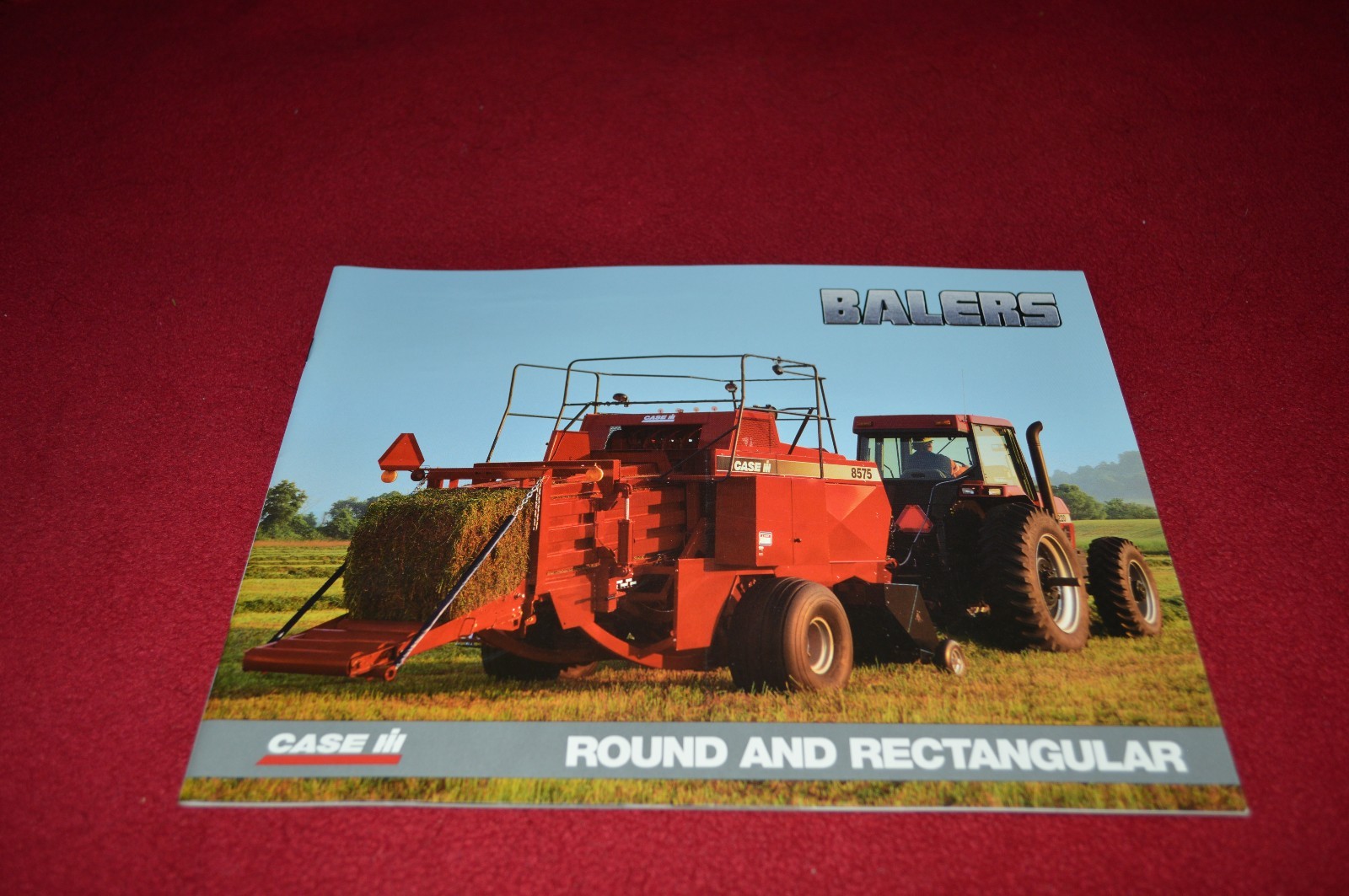 Case International Round & Rectangular Balers Dealers Brochure AMIL7