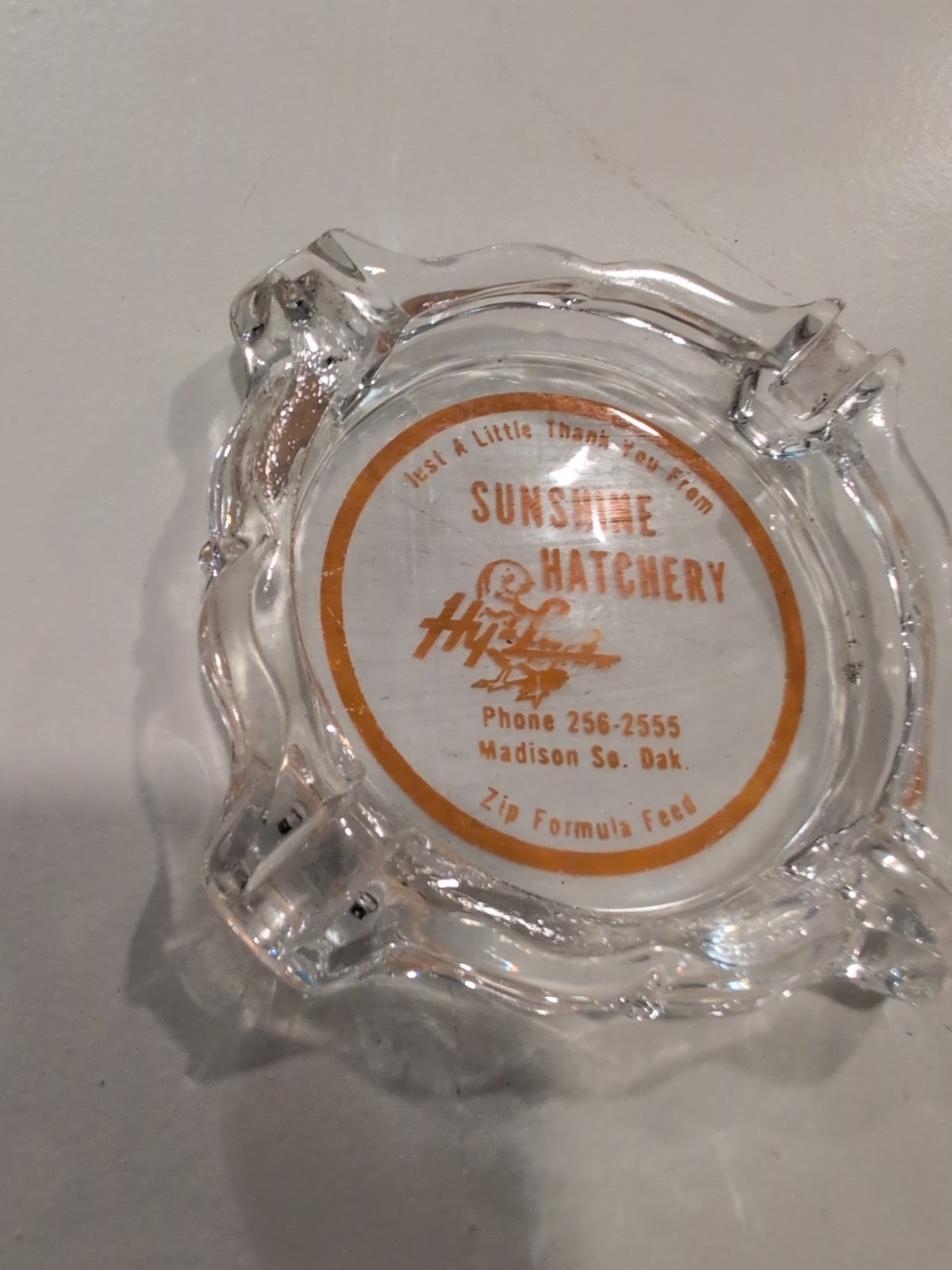 Vtg Sunshine Hatchery Glass Ashtray Madison South Dakota Zip Feed Hy-Line