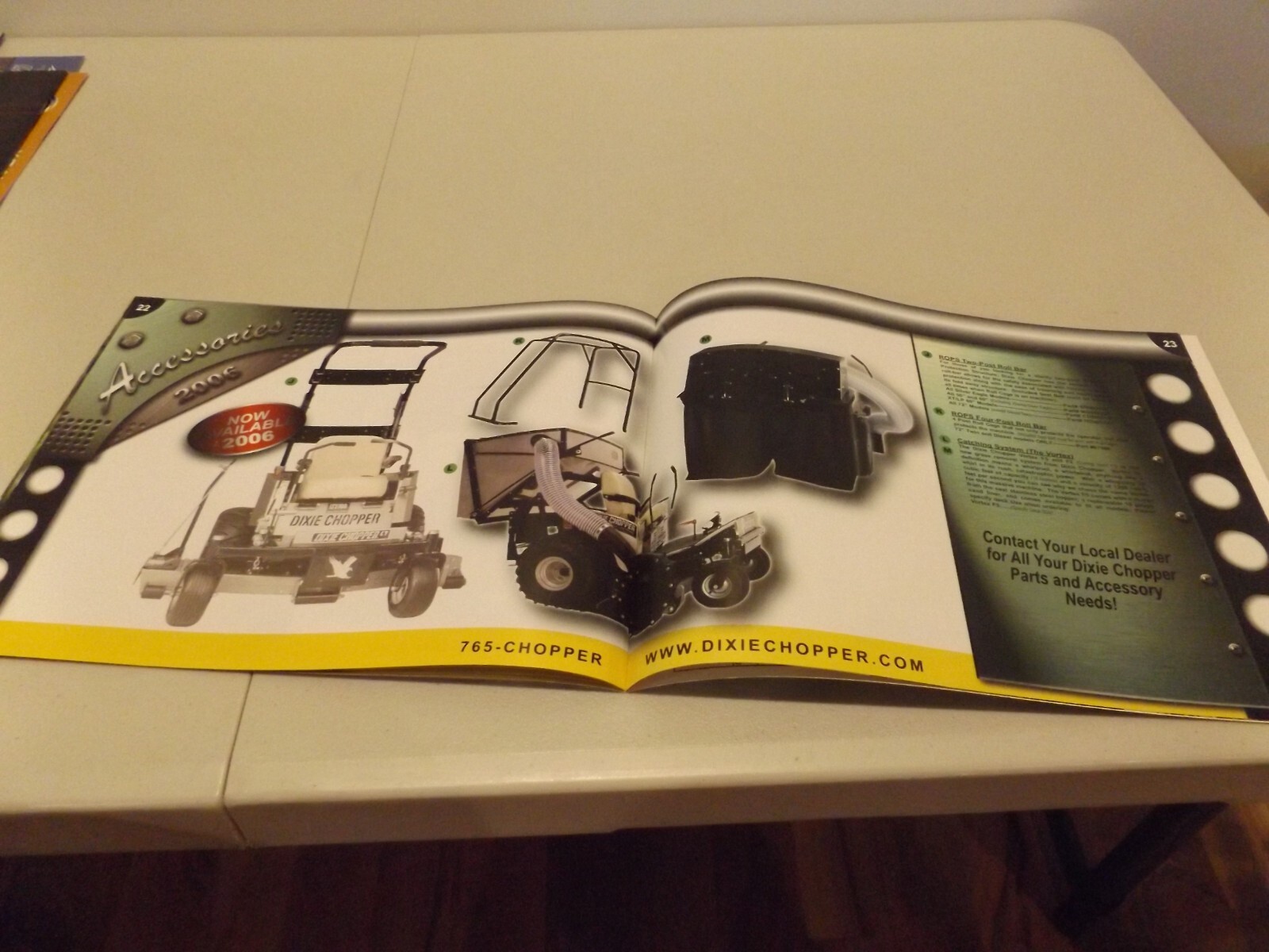 DIXIE CHOPPER 2006 CATALOG-THE WORLDS FASTEST LAWN MOWER, LIT # 8/2005