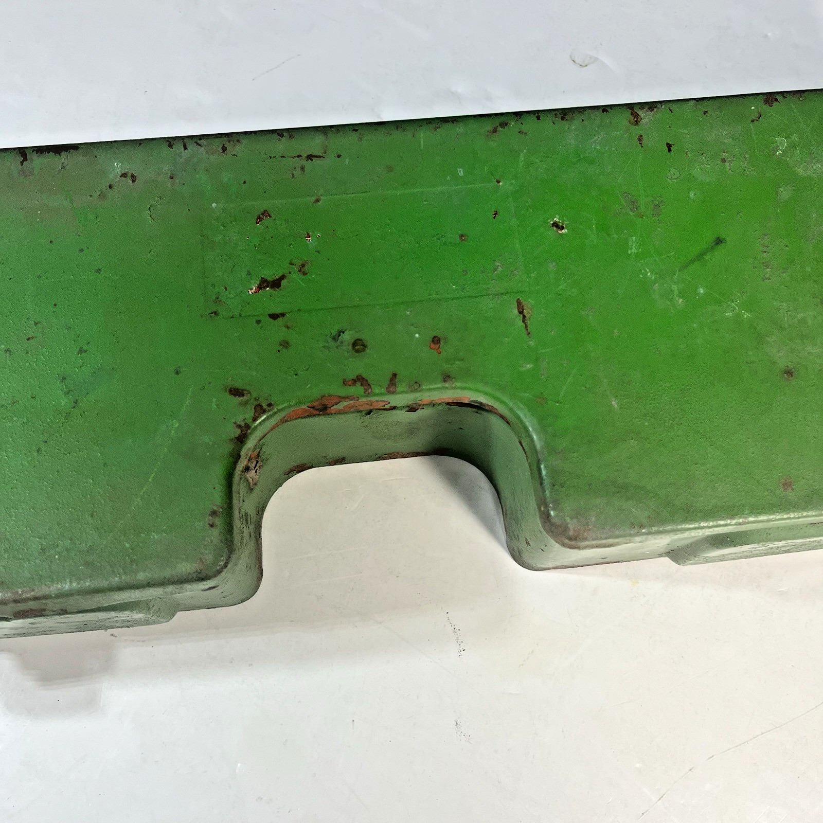 Vintage Unbranded Metal Tractor Toolbox 18x6x4 tall Lid No Latches Green Painted