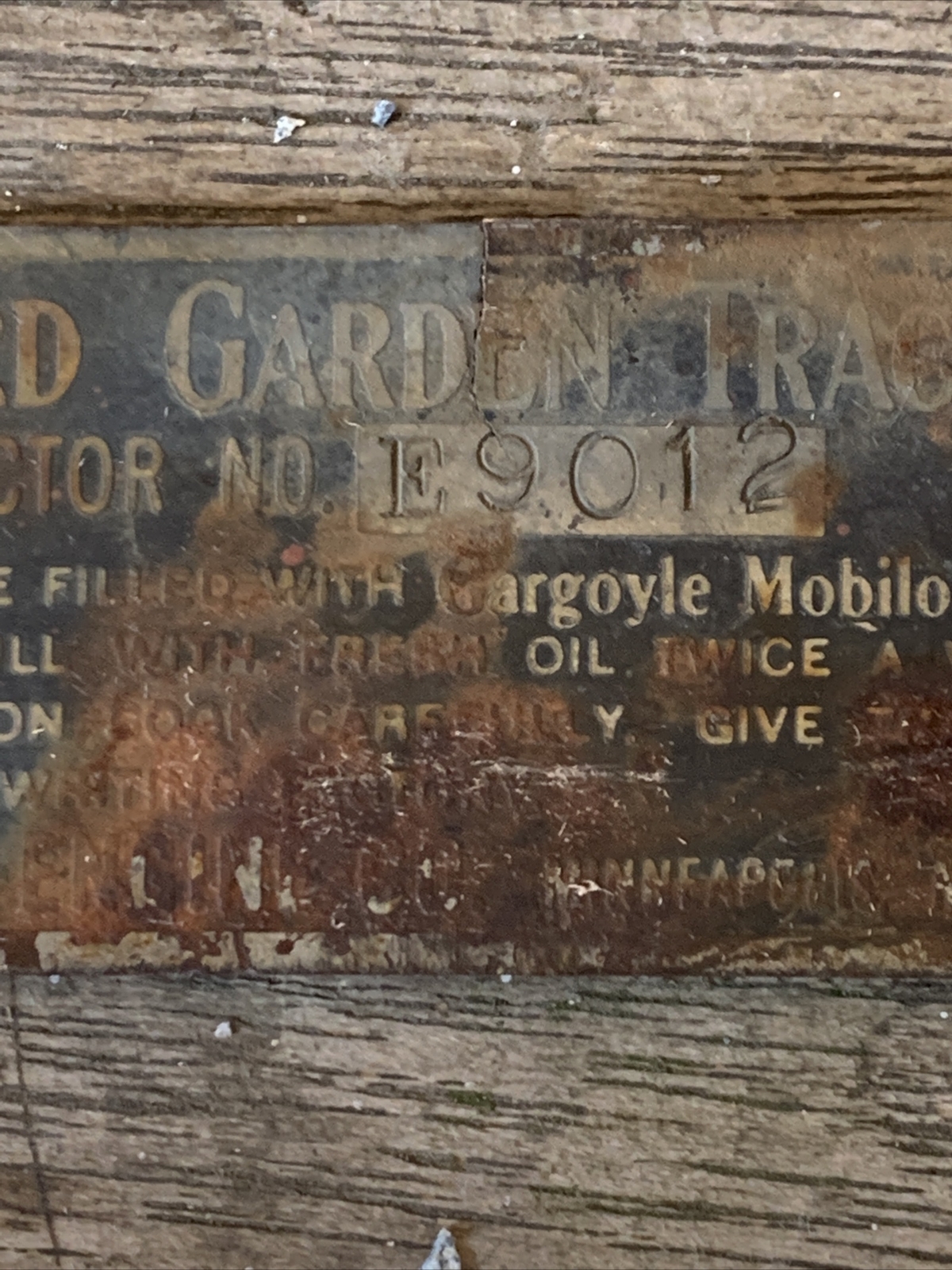 Neat old metal STANDARD GARDEN TRACTOR PLATE/sign no. E9012