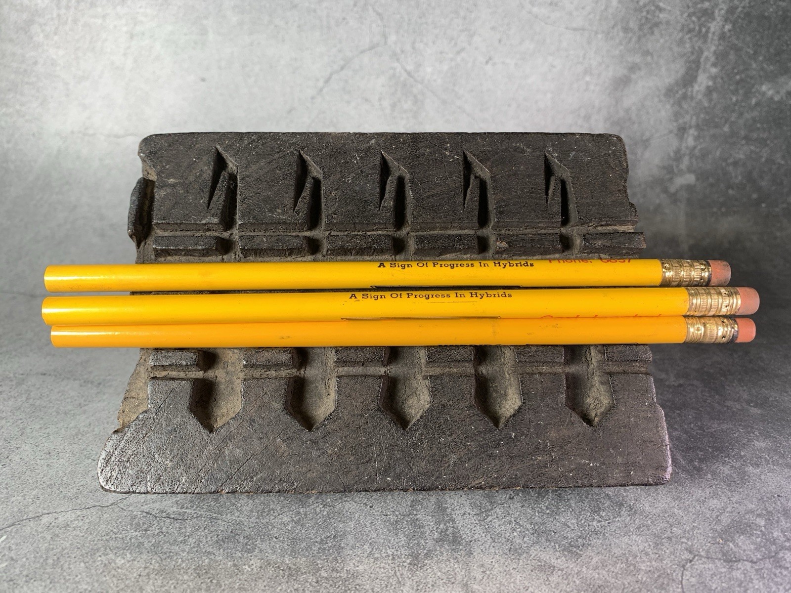 Sidney, Iowa – Cargill Hybrids | Three Vintage Advertising Pencils
