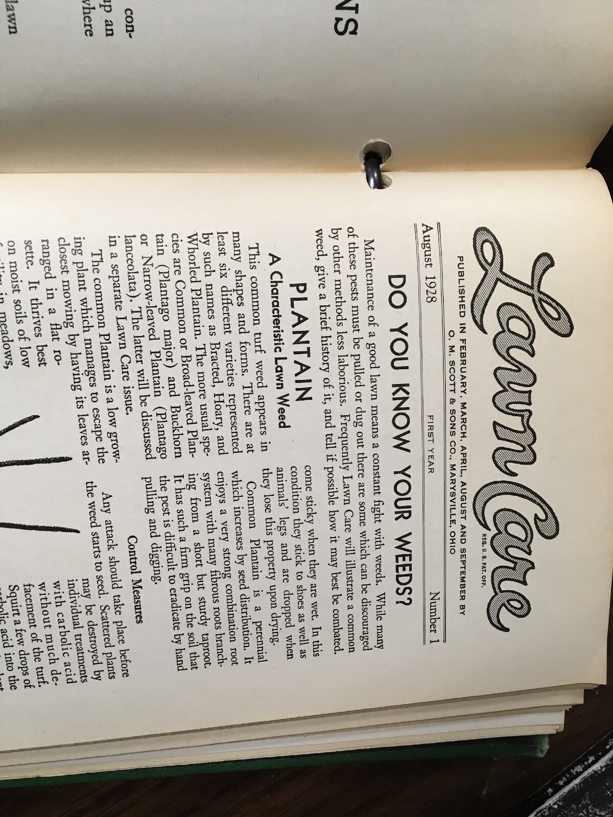 Vintage Scotts Lawn Care Binder w/Quarterly Bulletin Inserts O M Scott & Sons Co