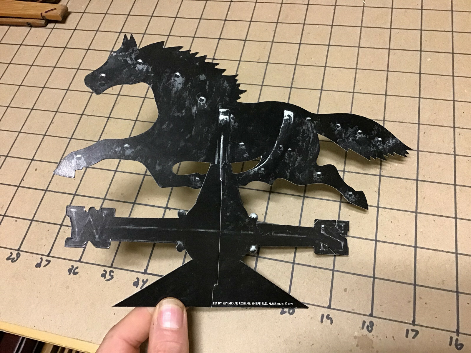 paper TROTTING HORSE WEATHERVANE the farmers museum – 1978 – in package, open